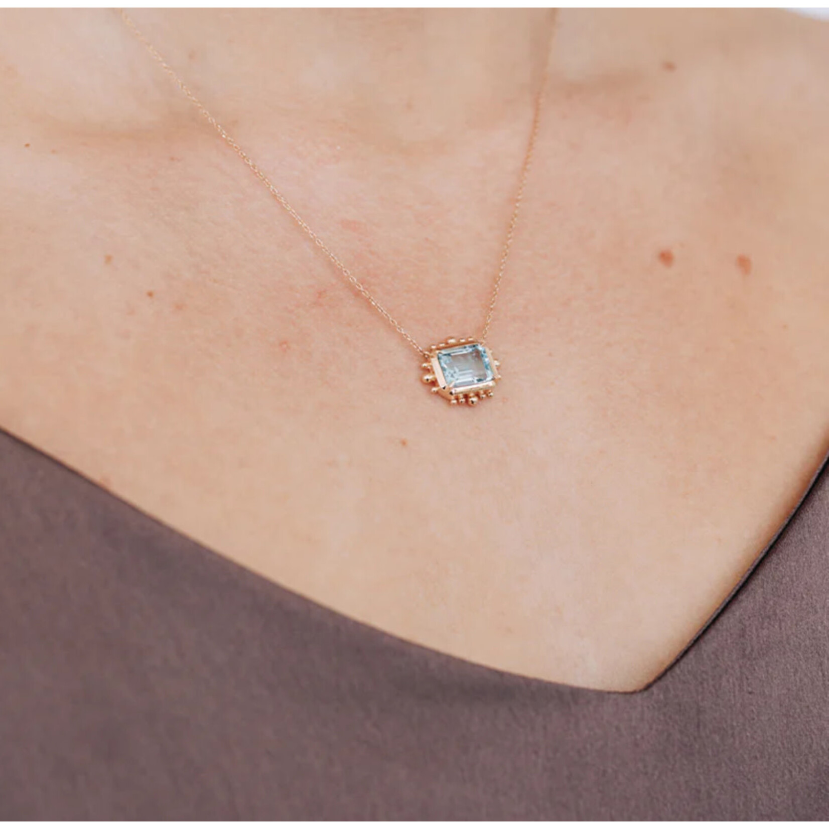 Anzie Dew Drop Carre Marine Pendant