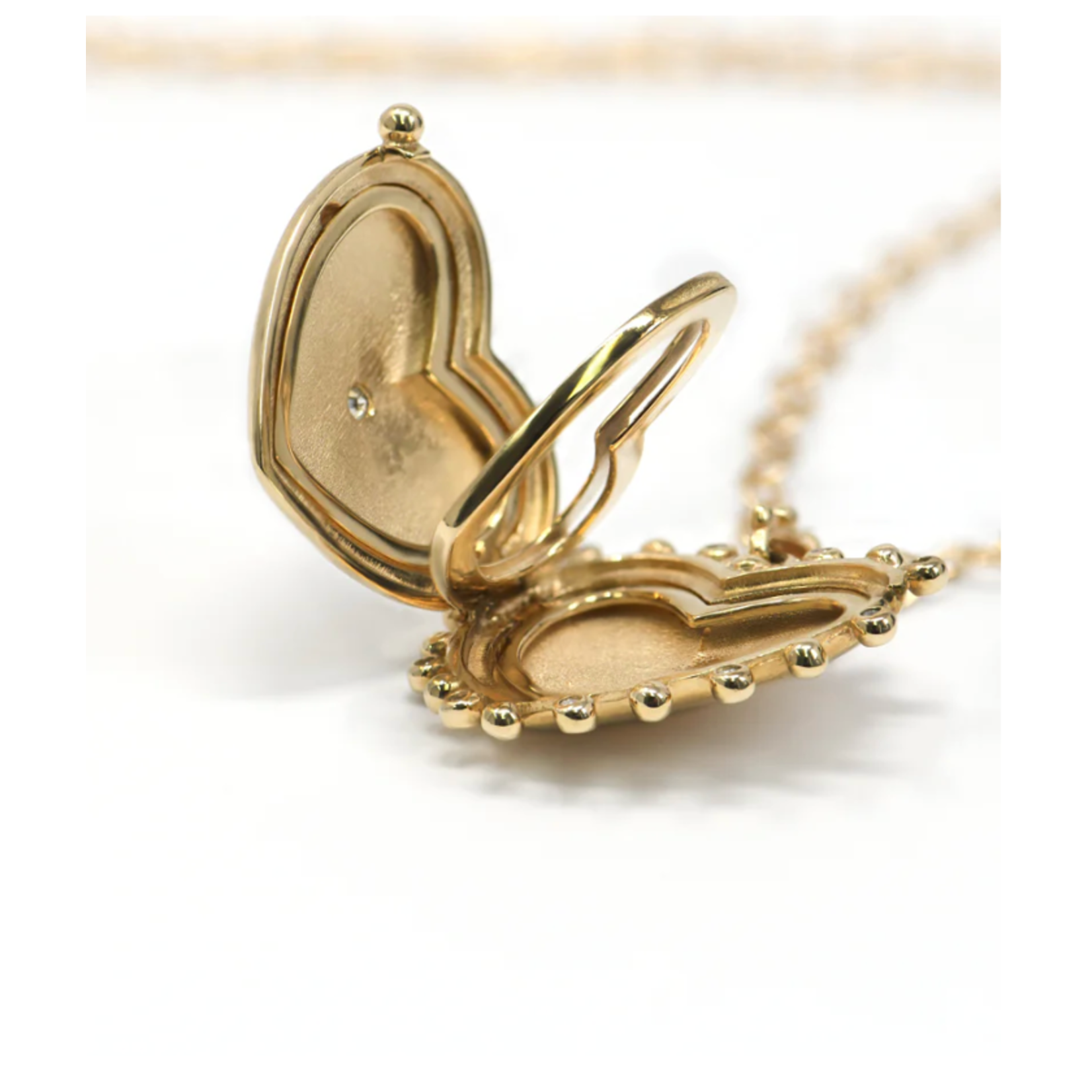 Anzie Dew Drop Large Heart Locket