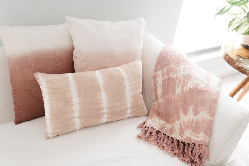 Anaya Home Pink Tie Dye Throw Blanket