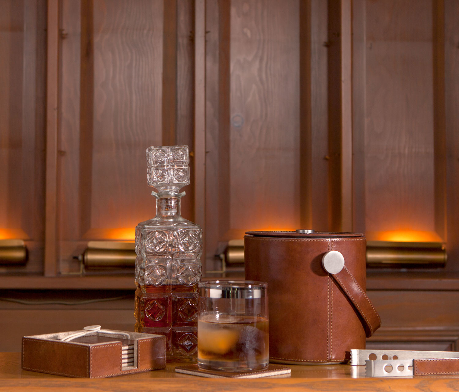 Blue Pheasant Bristol Tobacco Leather Ice Bucket w Tongs