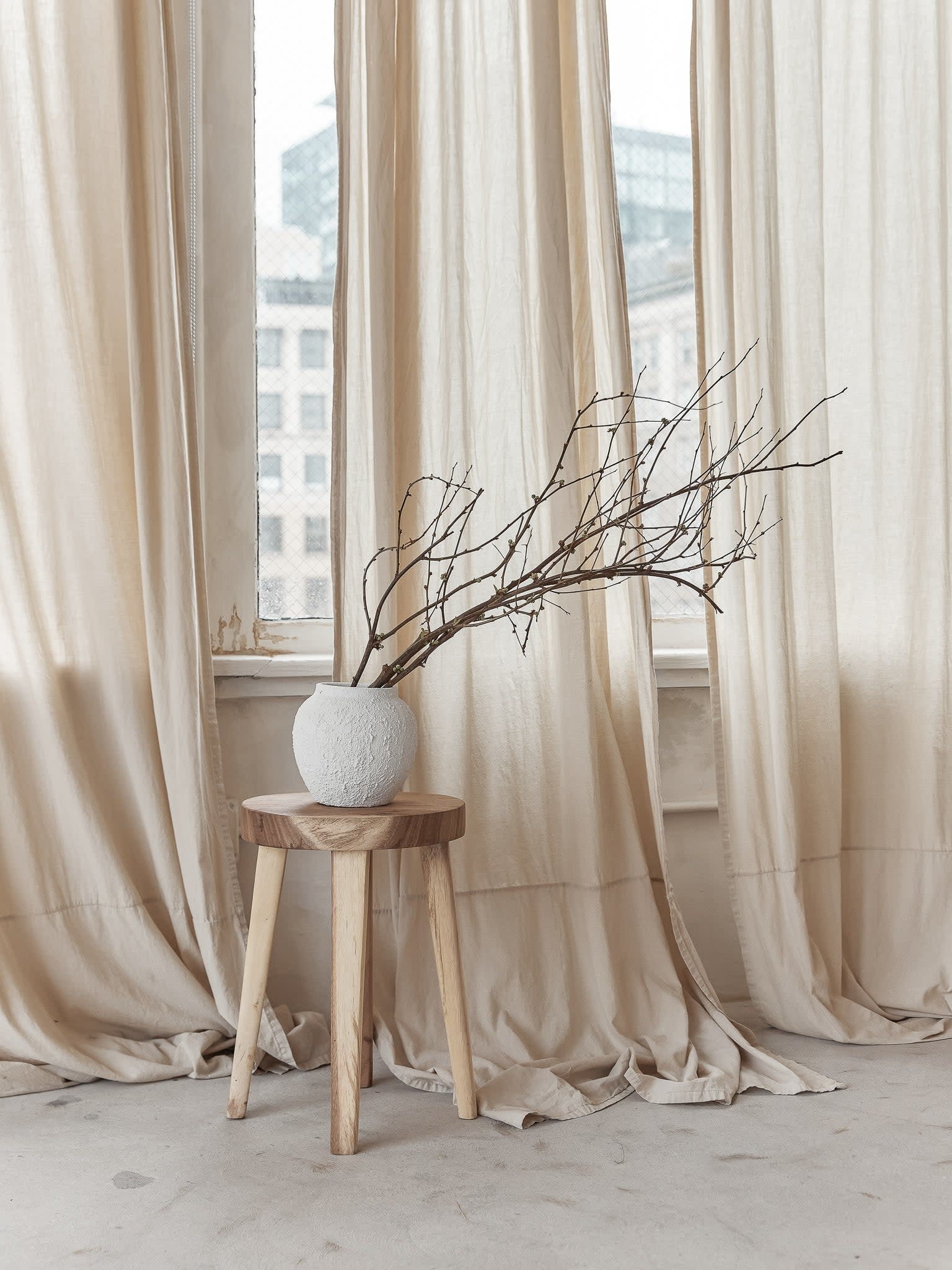 Jitana White Halo Vase