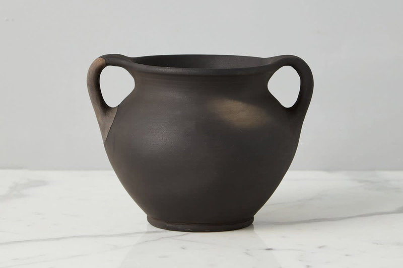 https://cdn.shoplightspeed.com/shops/645822/files/42242378/800x800x3/etu-home-limited-edition-black-pottery-handled-vas.jpg