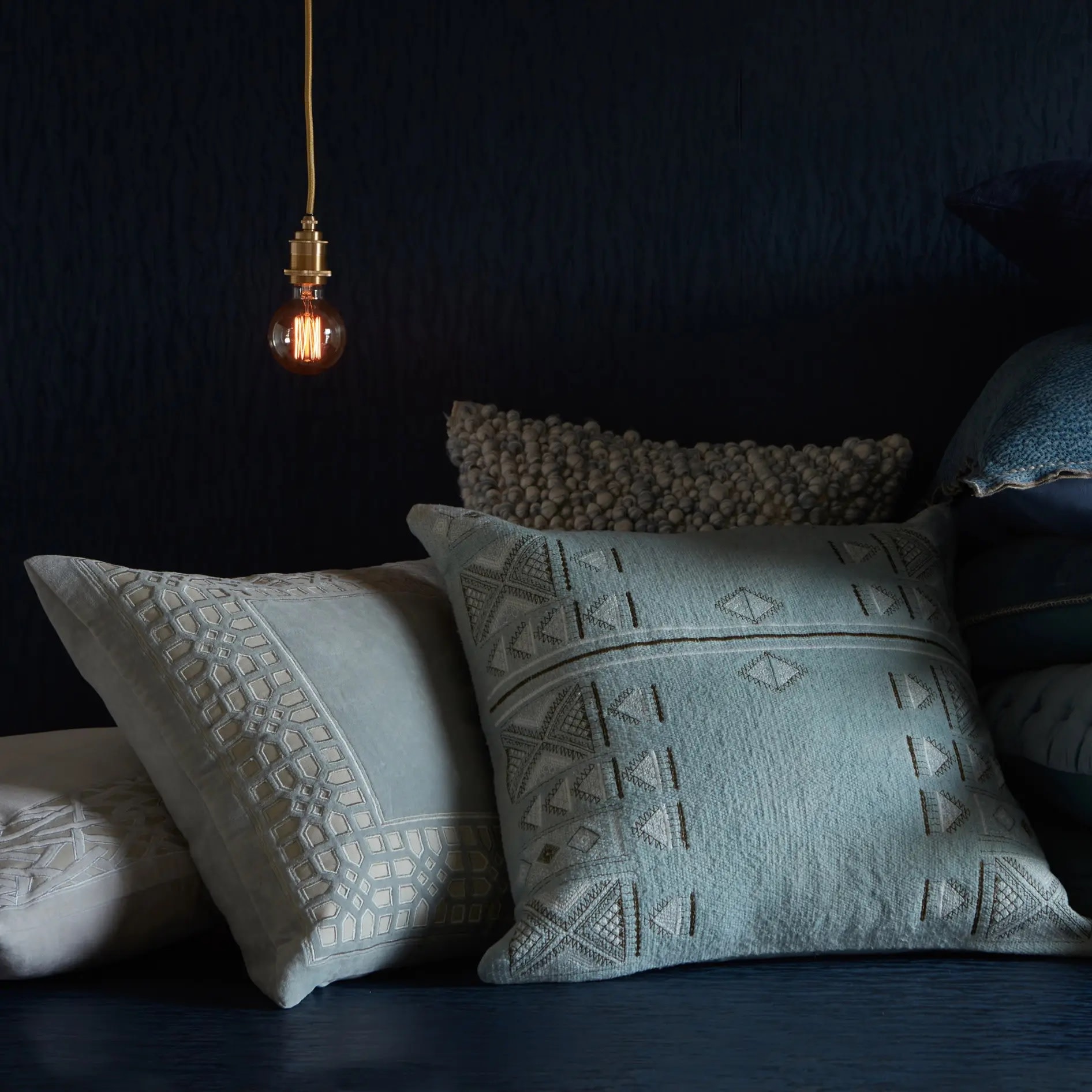 Jaipur Living Puebla Pillow Blue & Green - 24x24