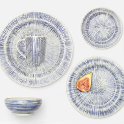 Blue Pheasant Nolan Navy/Cream Dinnerware - Set of 4