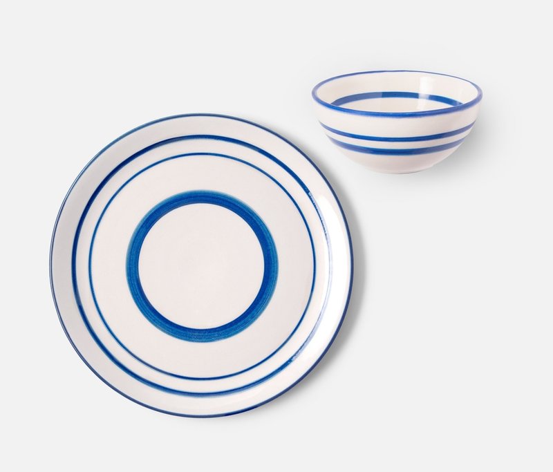 Blue Pheasant Hyannis Dinnerware - Set of 4