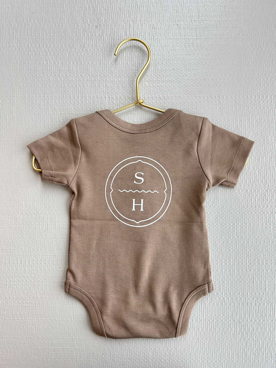 Saltwater House Saltwater Baby Organic Short Sleeve Classic Bodysuit - Truffle