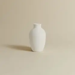 Faire Curvy Vase Matte White