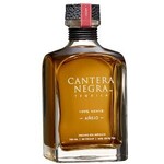 Cavas de Don Max Cavas de Don Max / Cantera Negra Anejo / 750mL