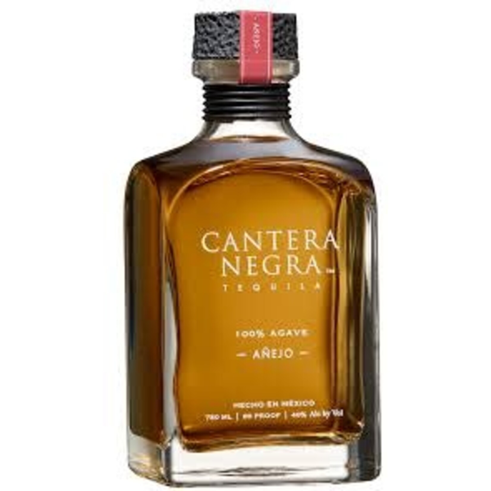 Cavas de Don Max Cavas de Don Max / Cantera Negra Anejo / 750mL