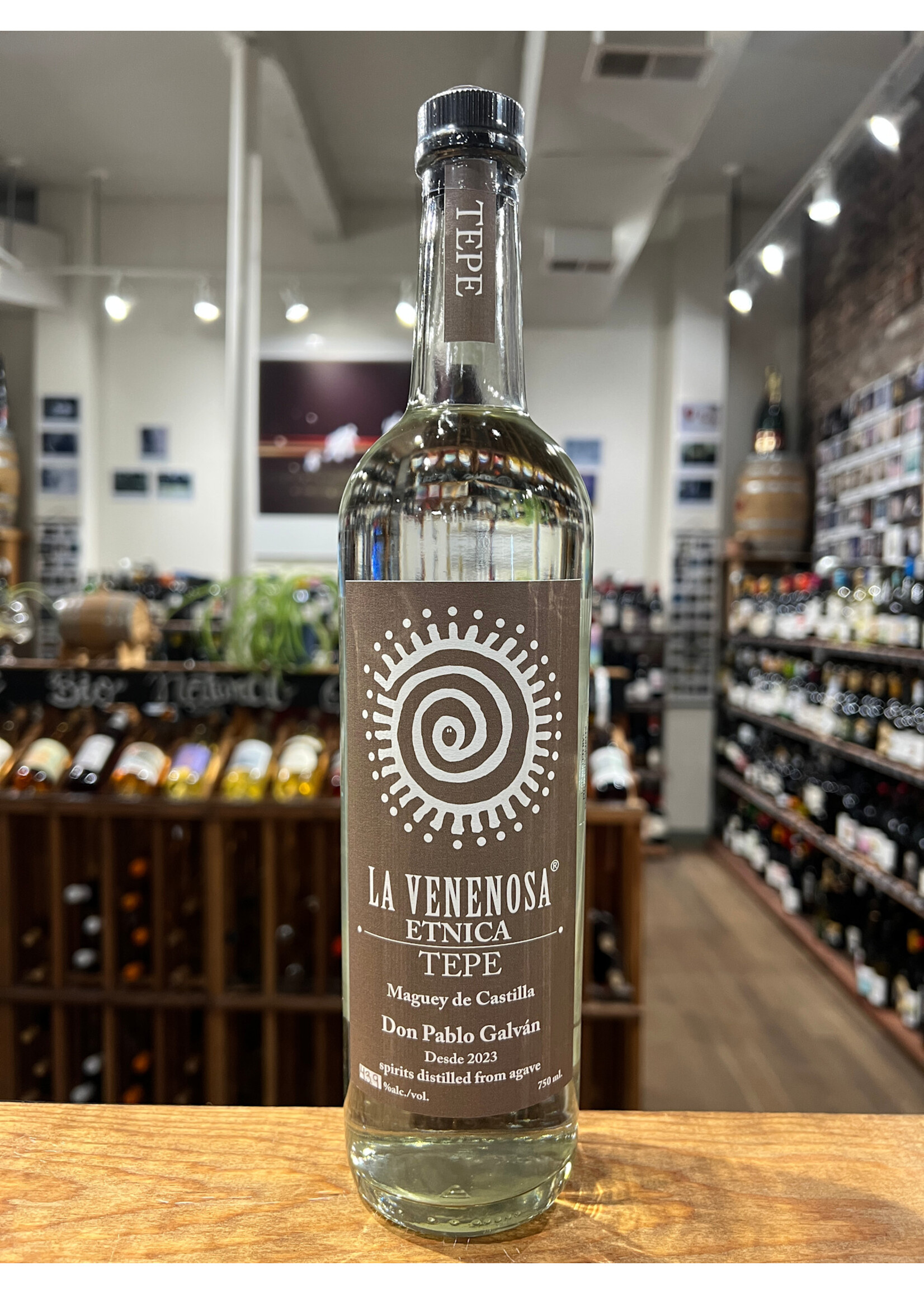 La Venenosa La Venenosa / Tepe Etnica Maguey De Castilla / 750mL