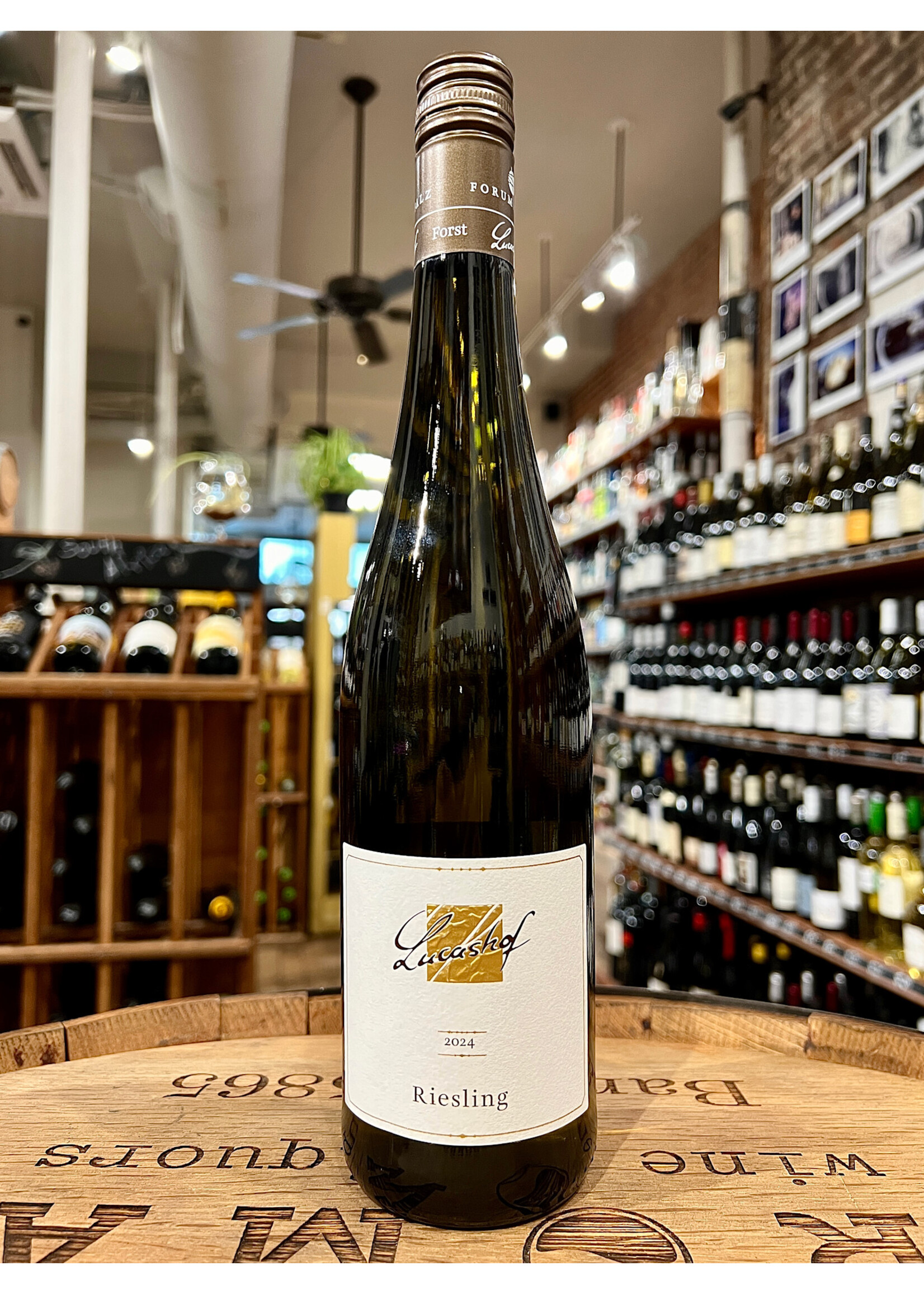 Lucashof / Riesling / 750mL