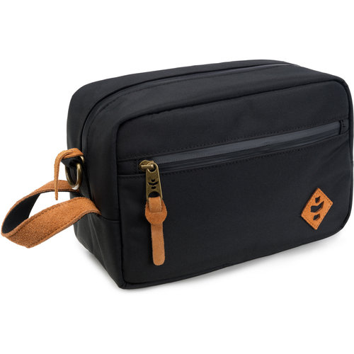 Revelry Supply Revelry Supply The Stowaway Toiletry Kit, Black