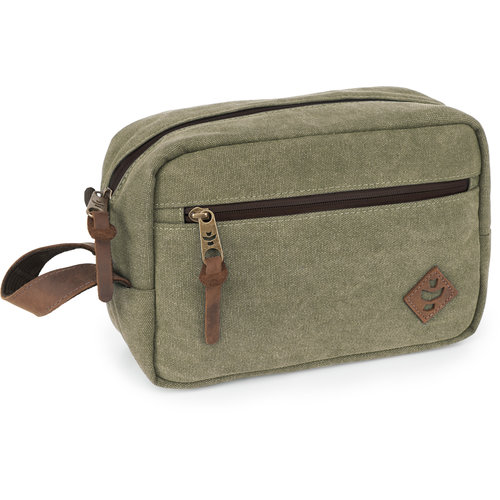 Revelry Supply Revelry Supply The Stowaway Toiletry Kit, Sage