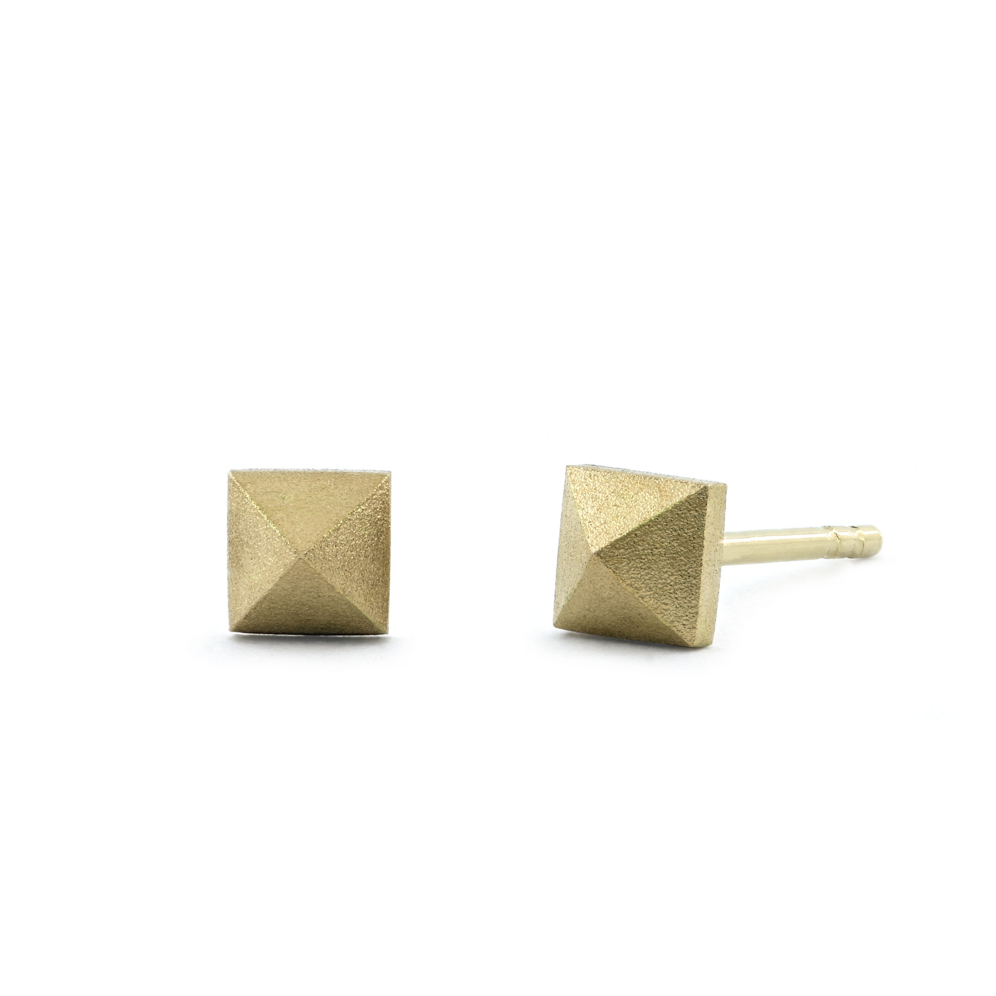 Metal Studs,50/100 Bright Yellow Square Metal Pyramid Studs for