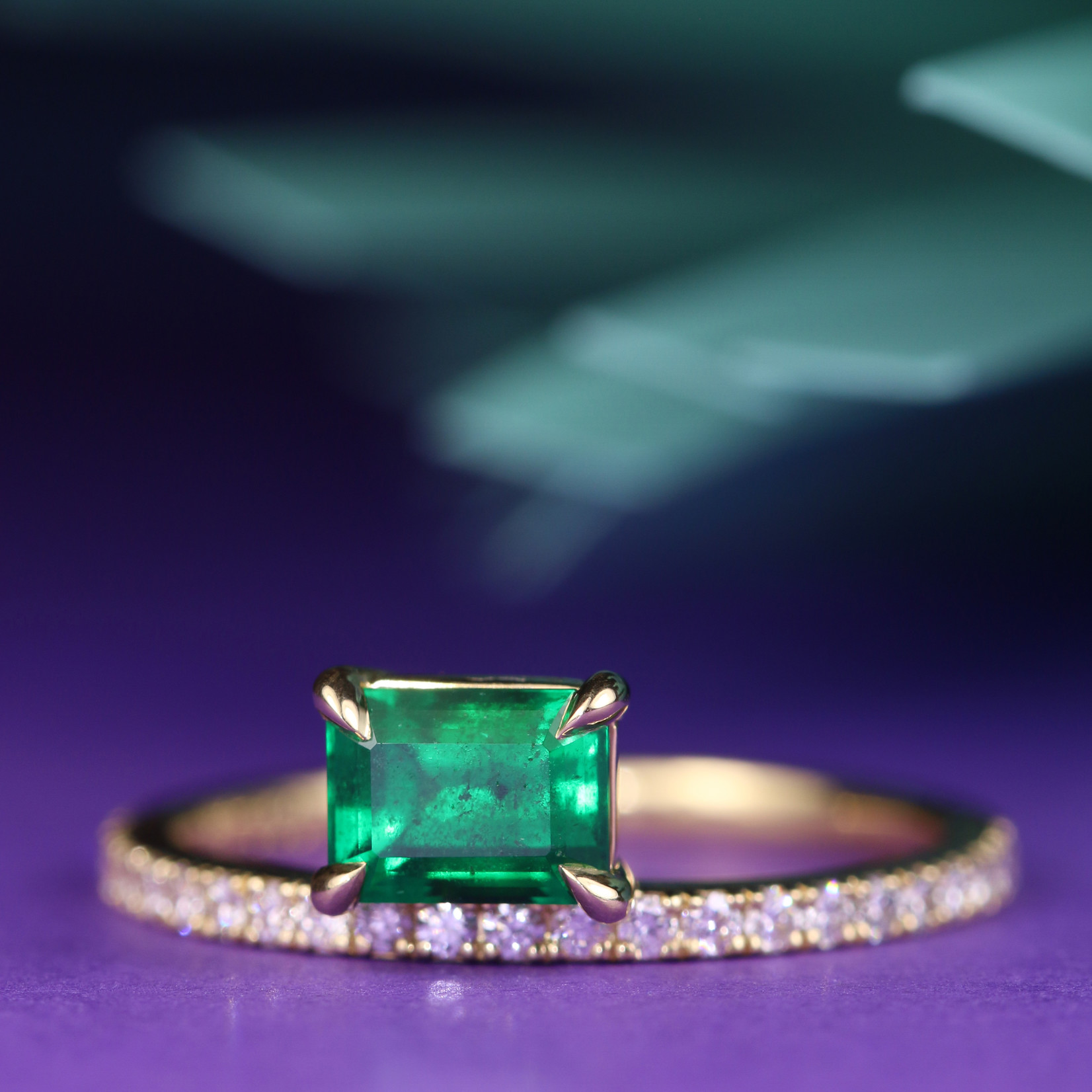 Baxter Moerman Cendra Ring with 0.84ct Emerald