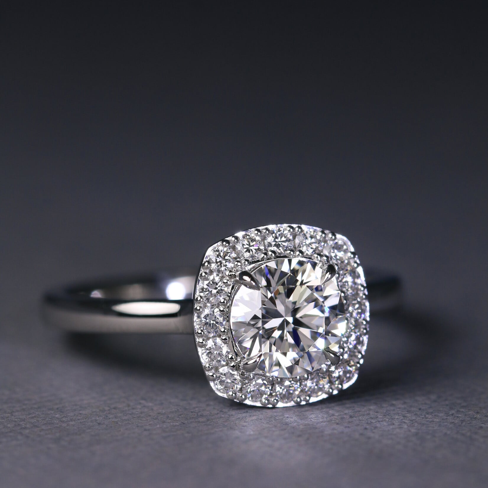 Baxter Moerman Emma Halo Ring with Round Diamond