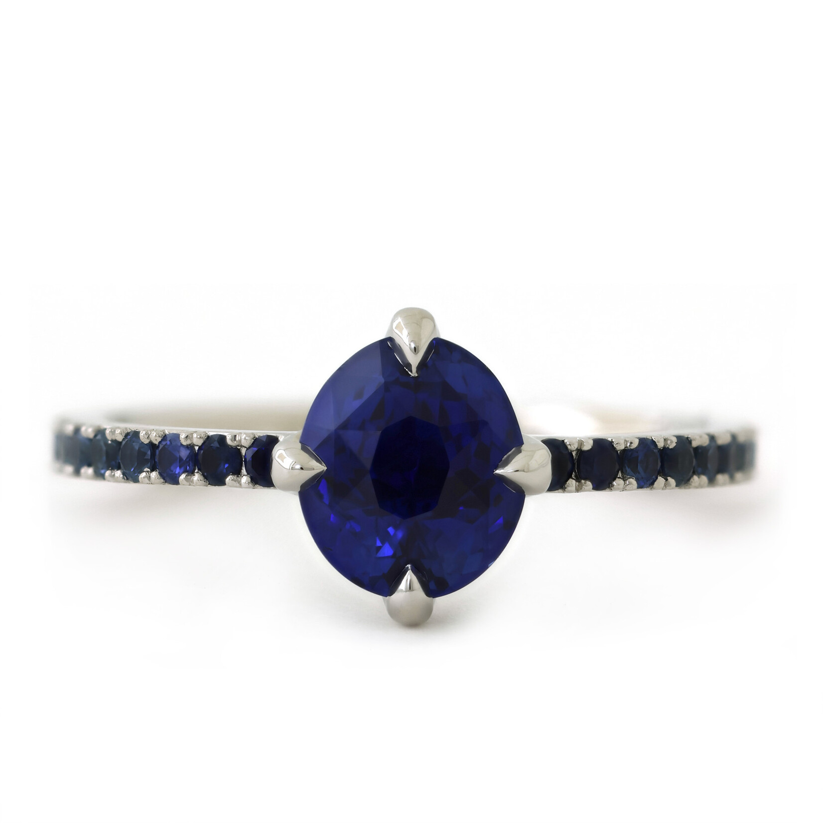 Baxter Moerman Isla Blue Sapphire Ombré Ring