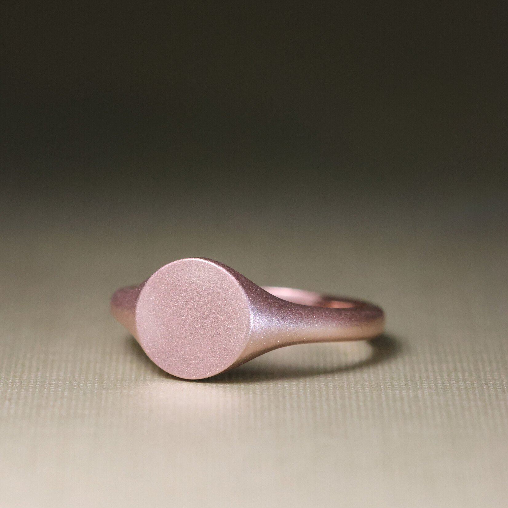 Baxter Moerman Round Signet Ring