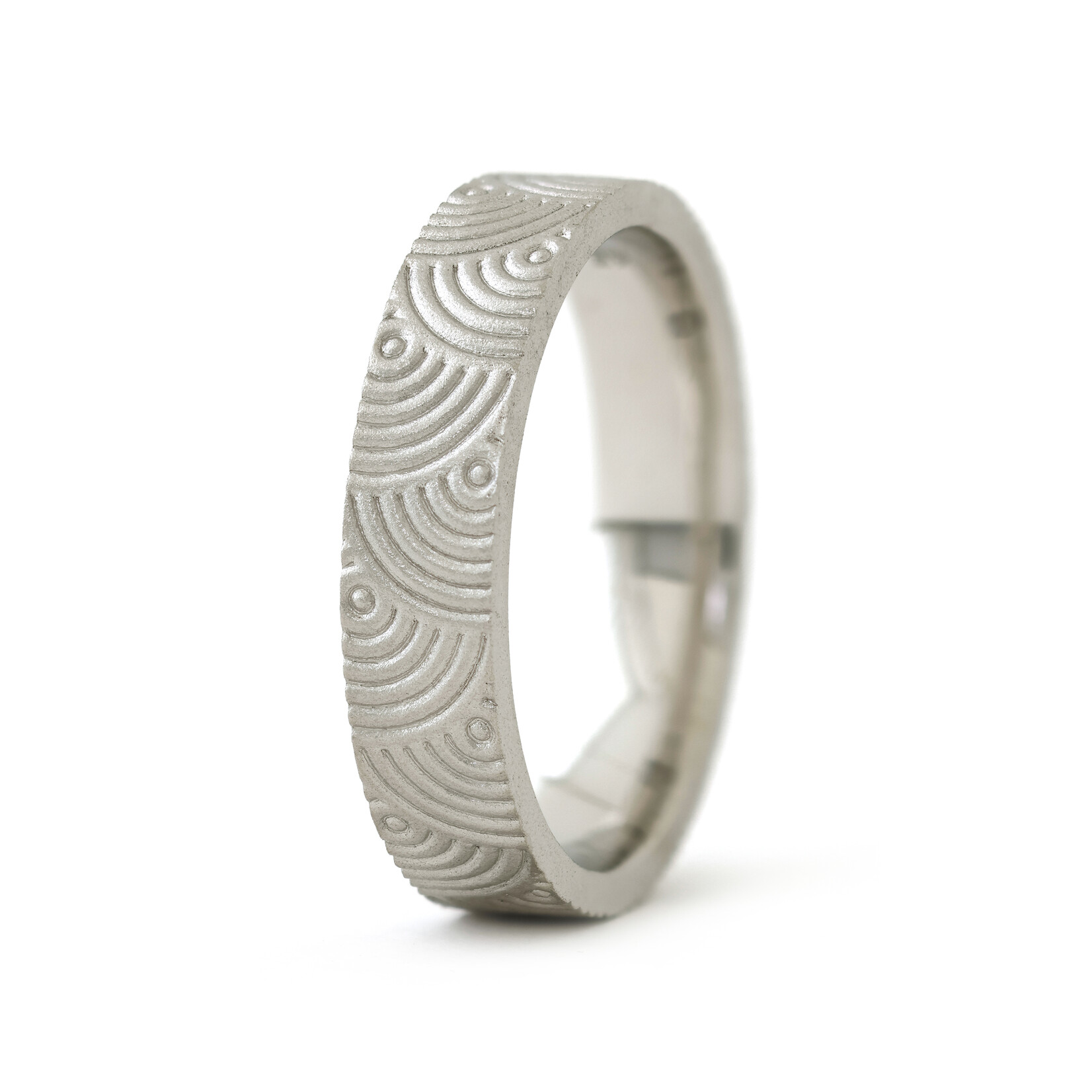 Baxter Moerman Ripple Band in Platinum