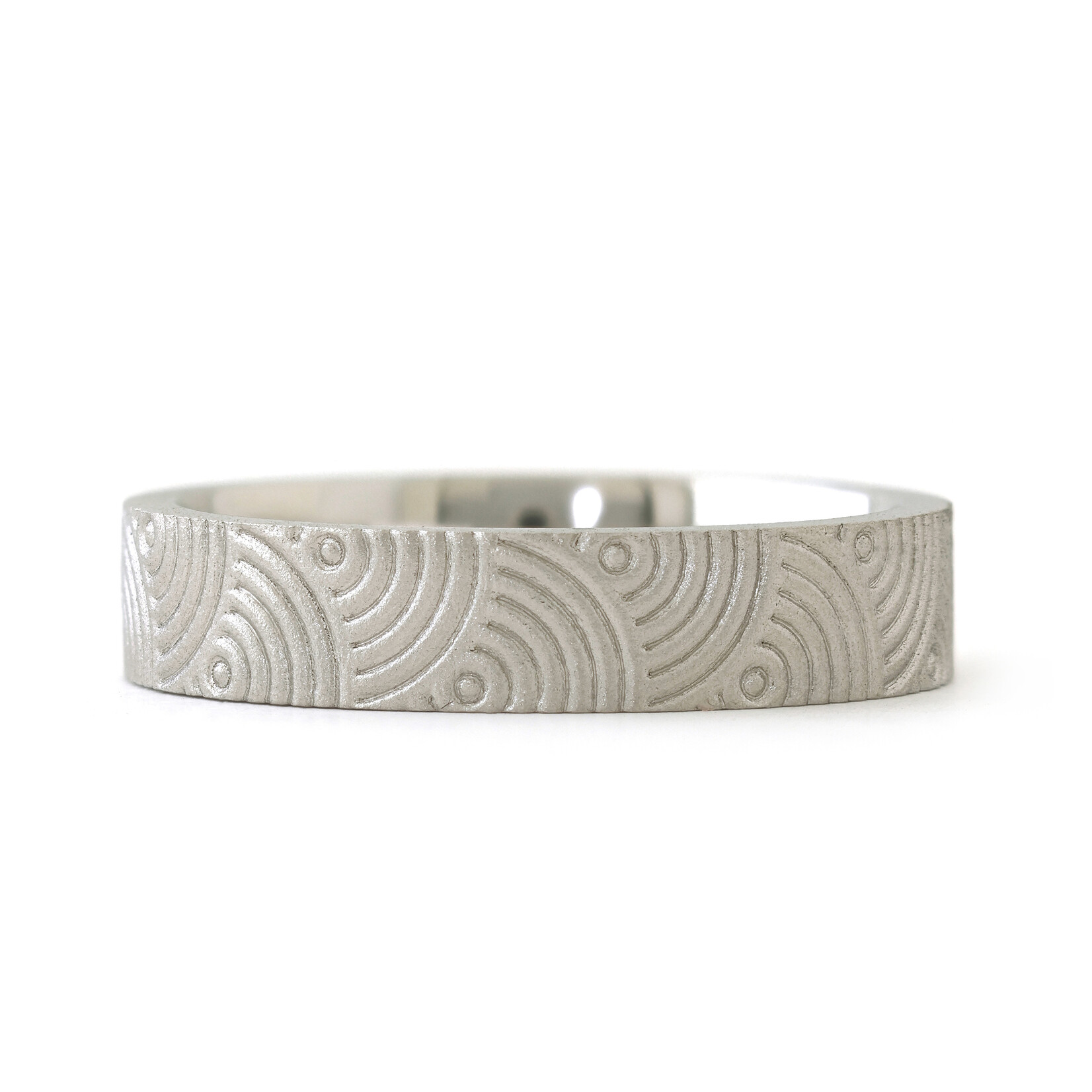 Baxter Moerman Ripple Band in Platinum