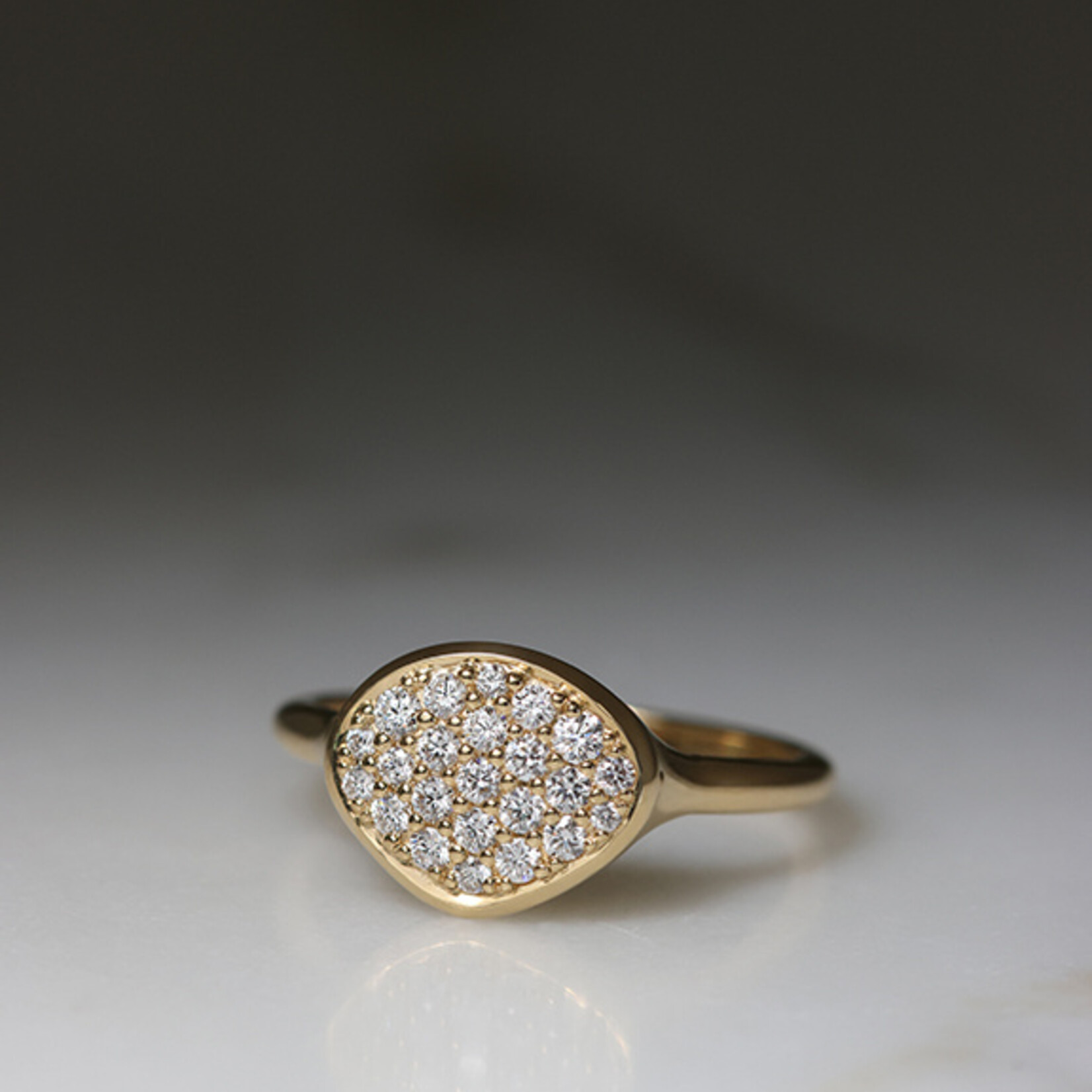 Baxter Moerman Piedras Pavé Signet Ring