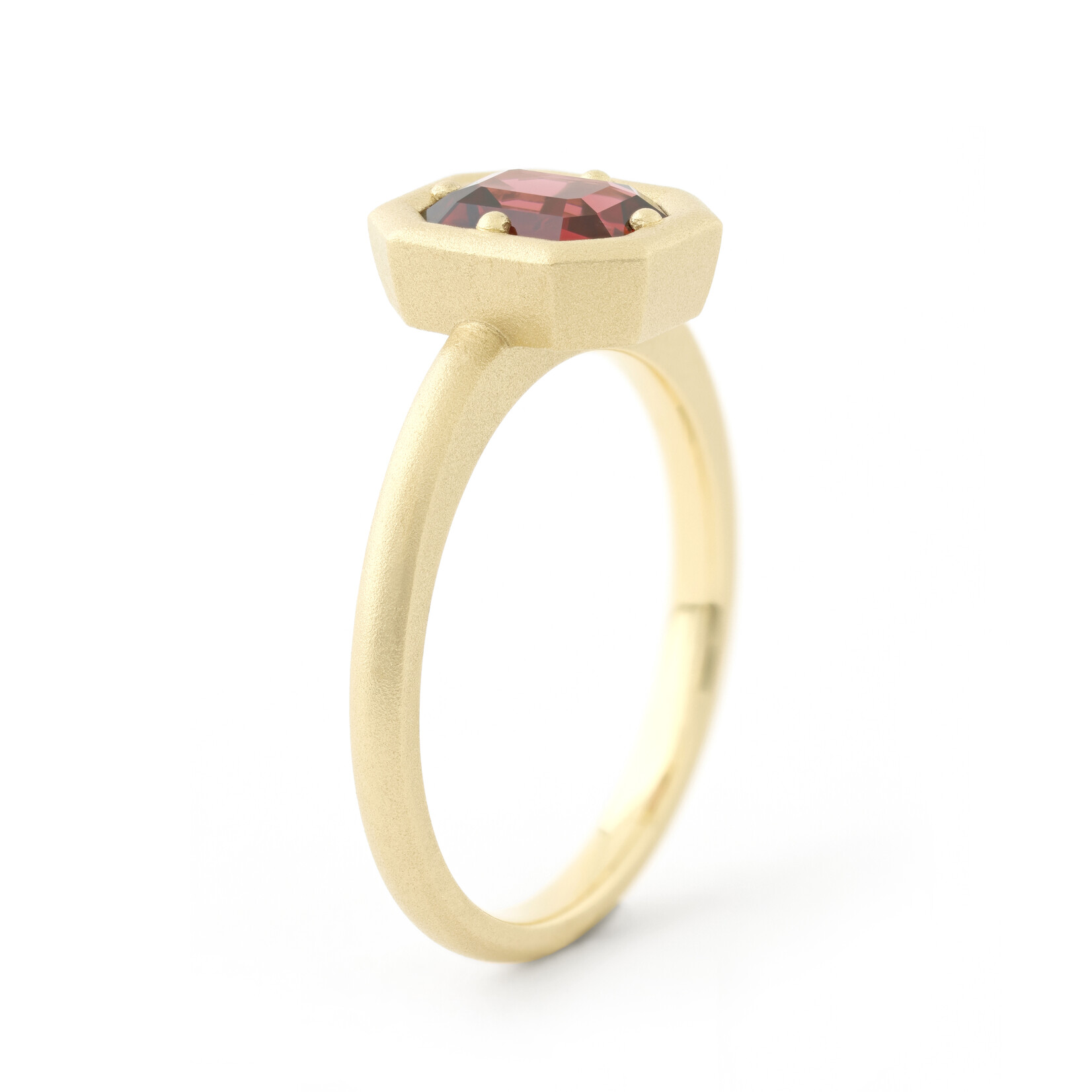 Baxter Moerman Anika Ring with Pyrope Garnet
