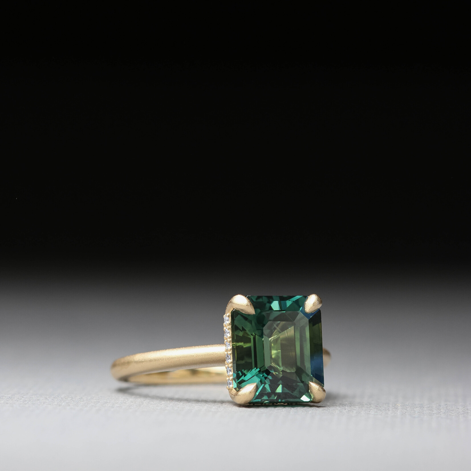Baxter Moerman Aiko Ring with Teal Sapphire Ring and Hidden Halo