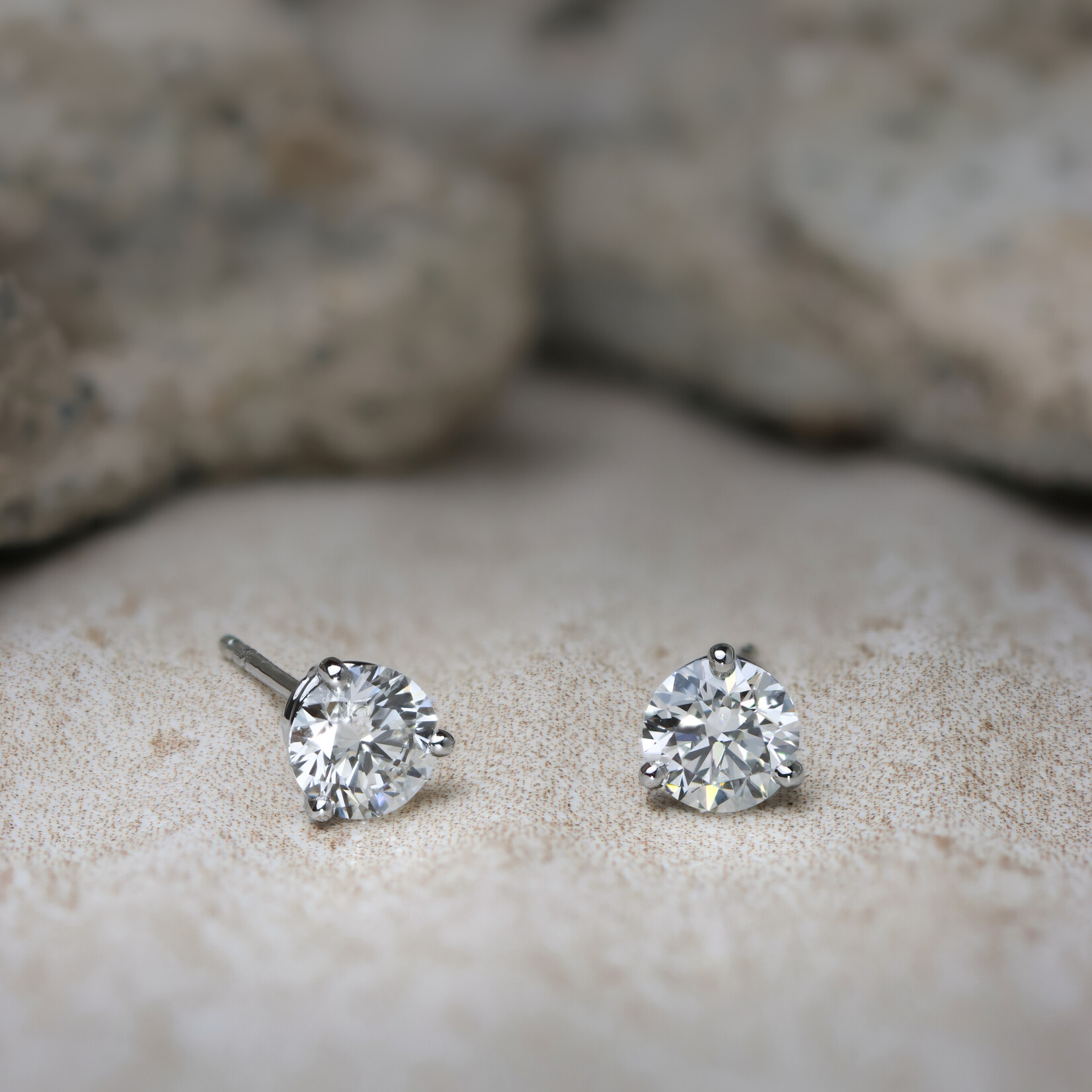 Baxter Moerman Diamond Stud Earrings Platinum - 1.00ctw