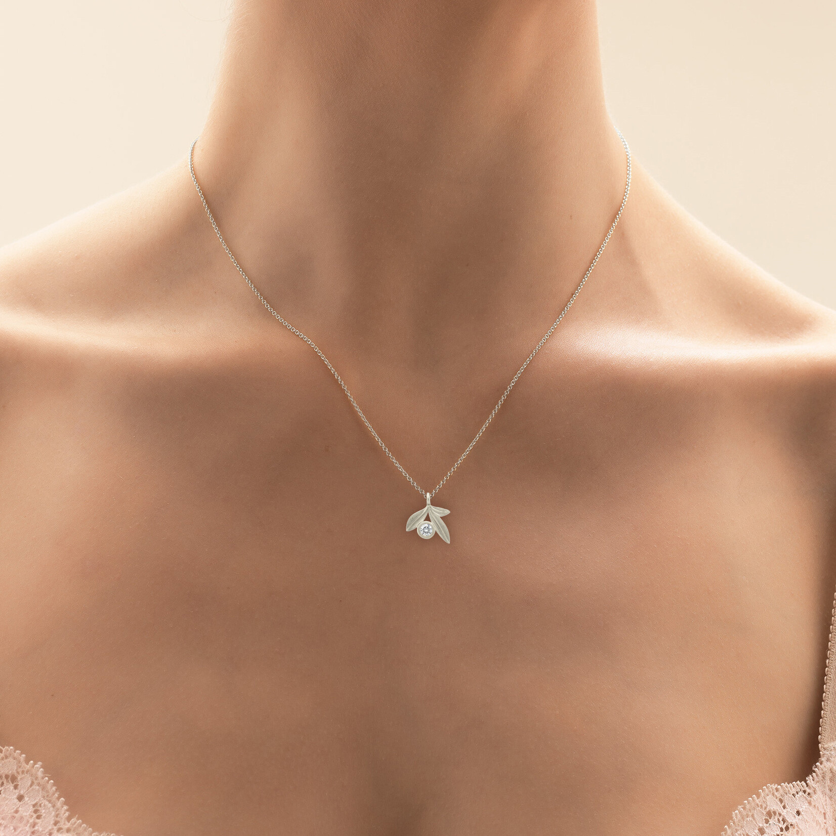 Baxter Moerman Botanica Single Stone Necklace in White Gold