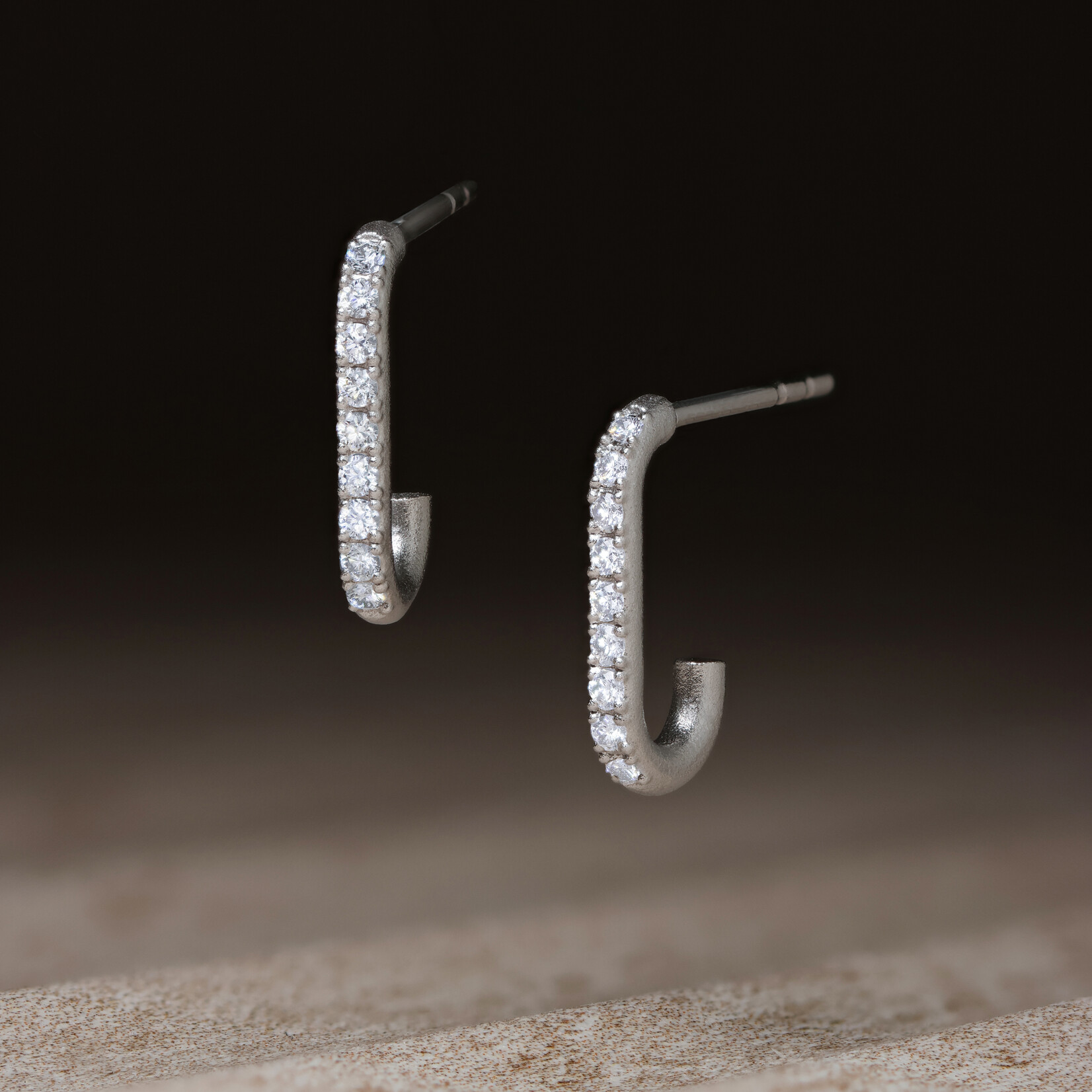 Baxter Moerman Lindsay Link Diamond Earrings