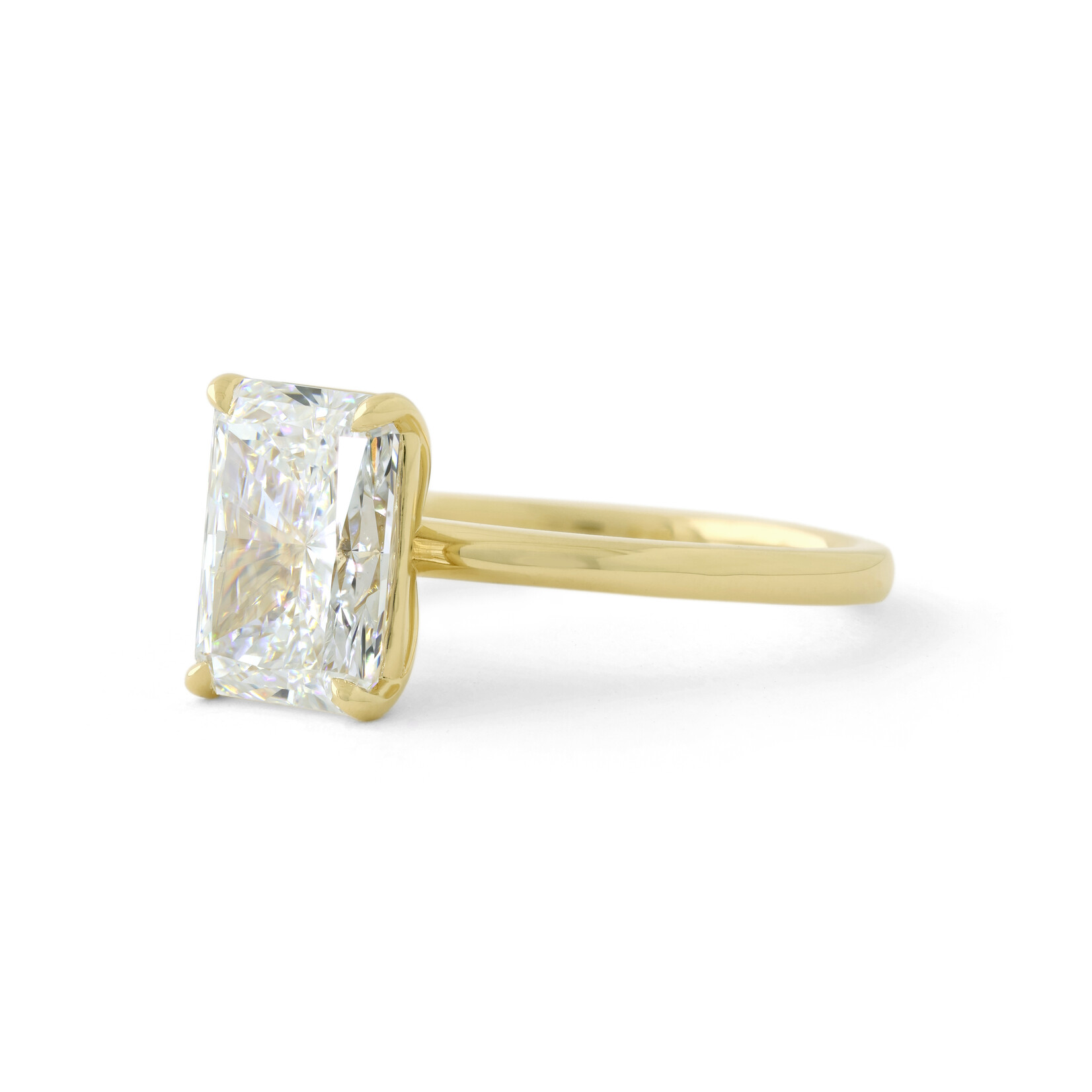 Baxter Moerman Chelsea Ring  with a Lab Grown Radiant Diamond
