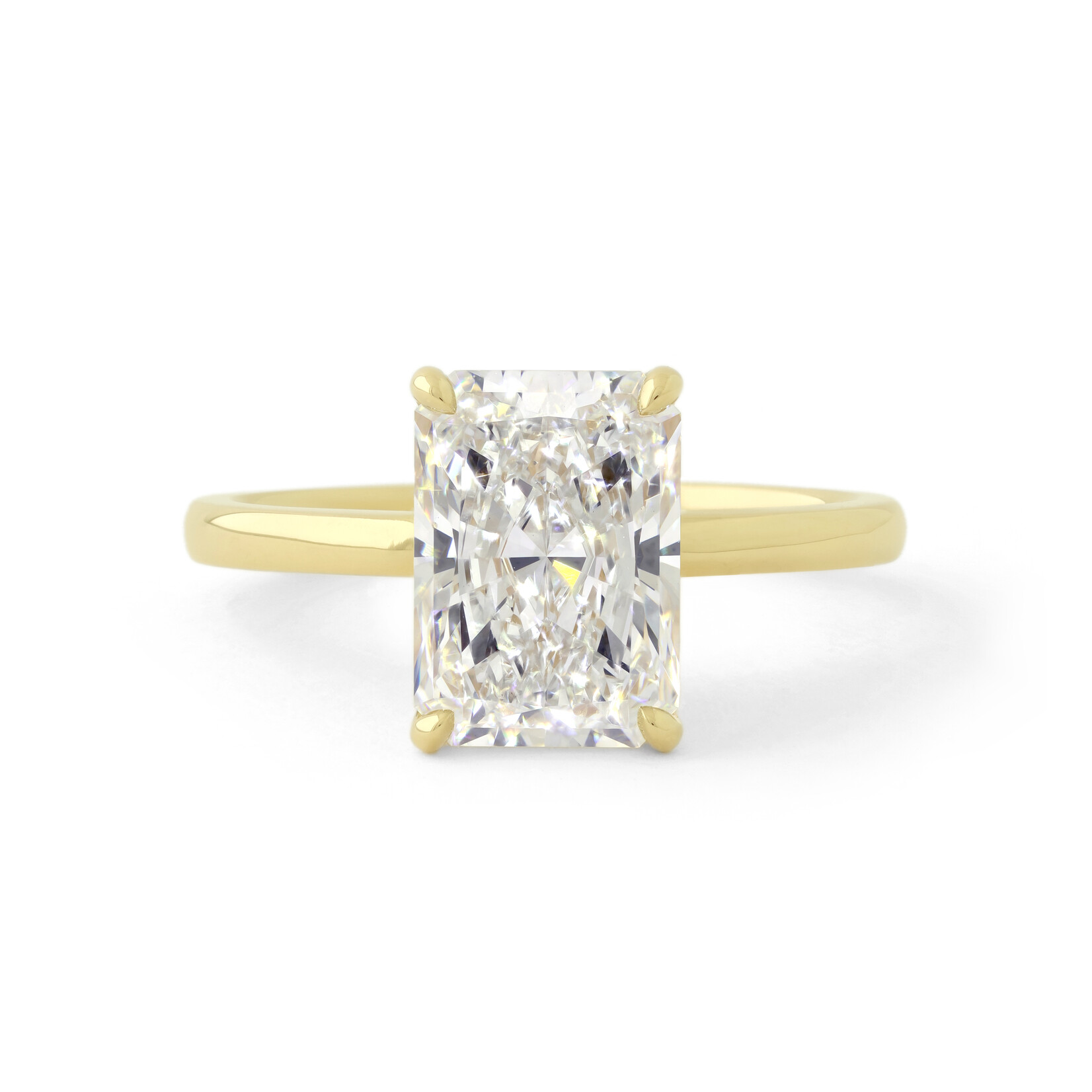 Baxter Moerman Chelsea Ring  with a Lab Grown Radiant Diamond
