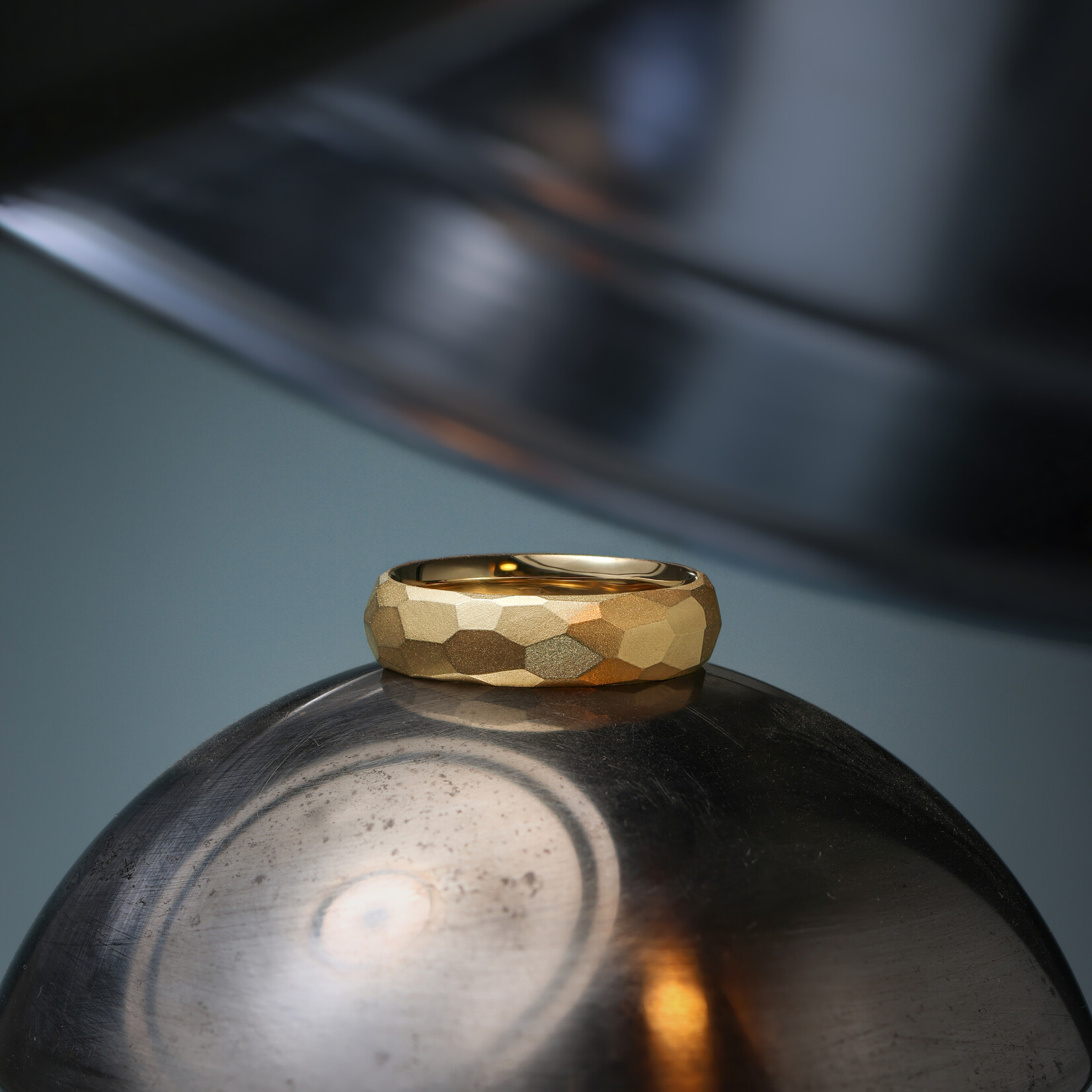 Baxter Moerman Faceted Band - 6mm