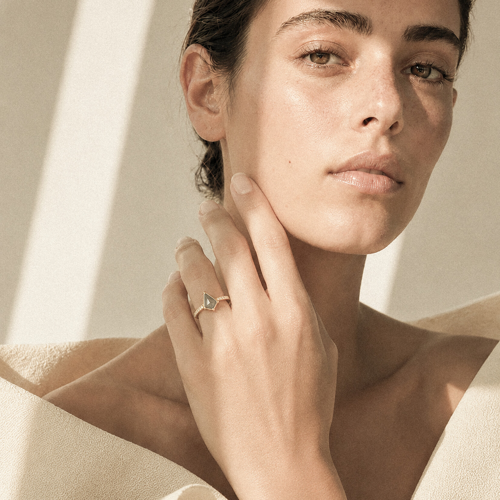 Baxter Moerman Bella Ring with Velvety-Grey Kite Diamond