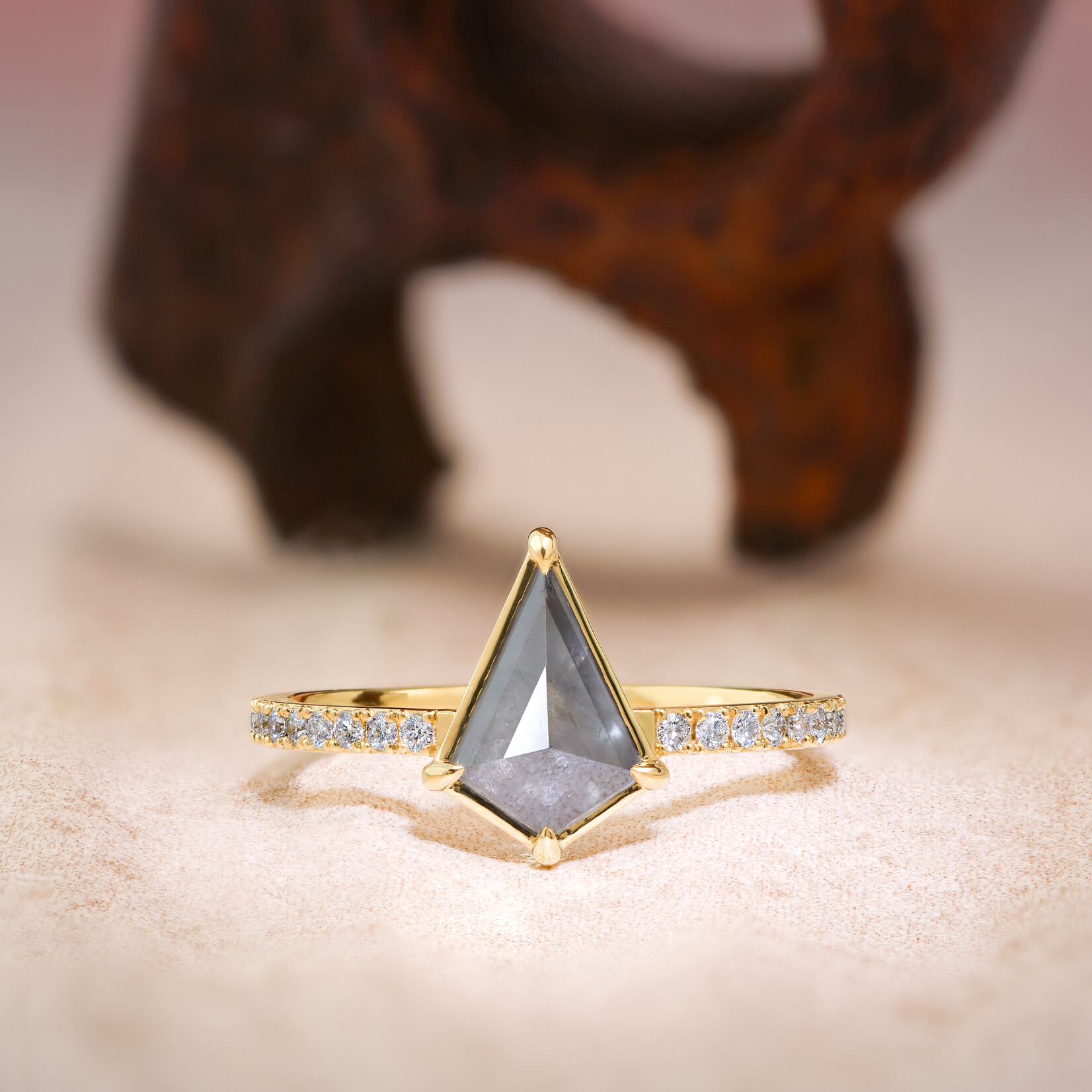 Baxter Moerman Bella Ring with Velvety-Grey Kite Diamond