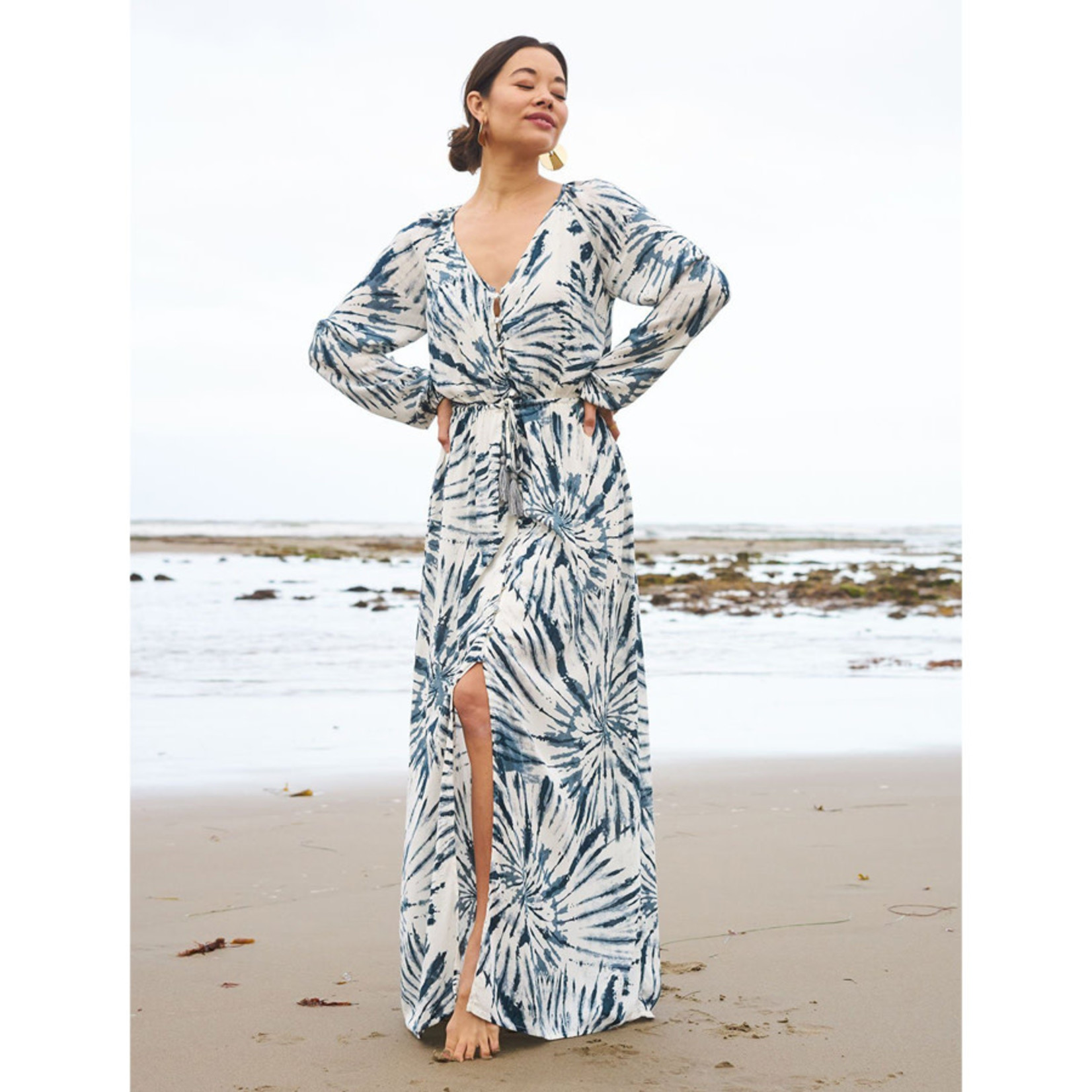 tie dye long sleeve maxi dress