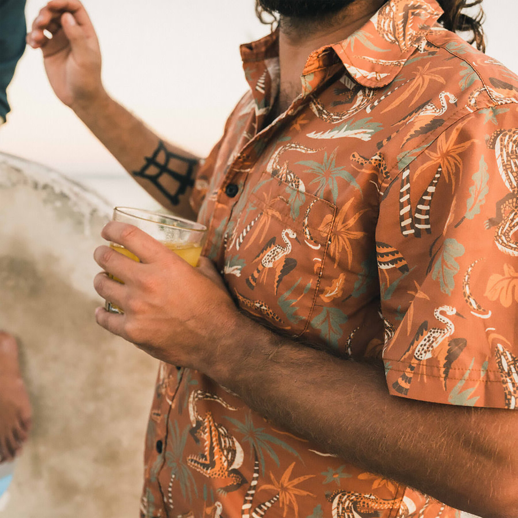 Howler Brothers Mansfield Button Down - Lazy Gators