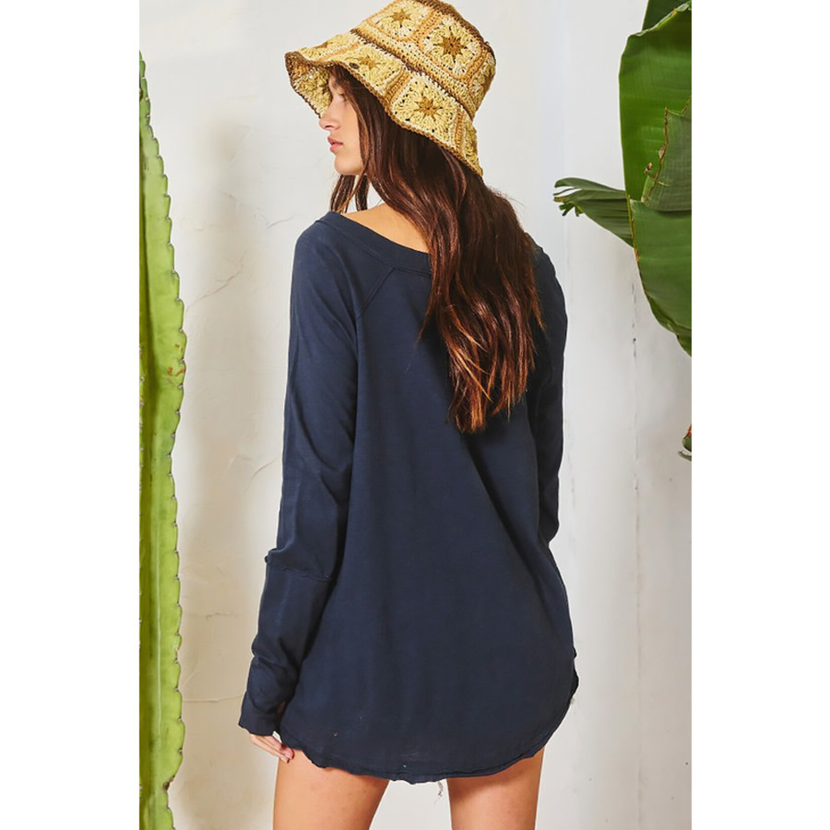 BUCKETLIST Chill Out Long Sleeve Tunic