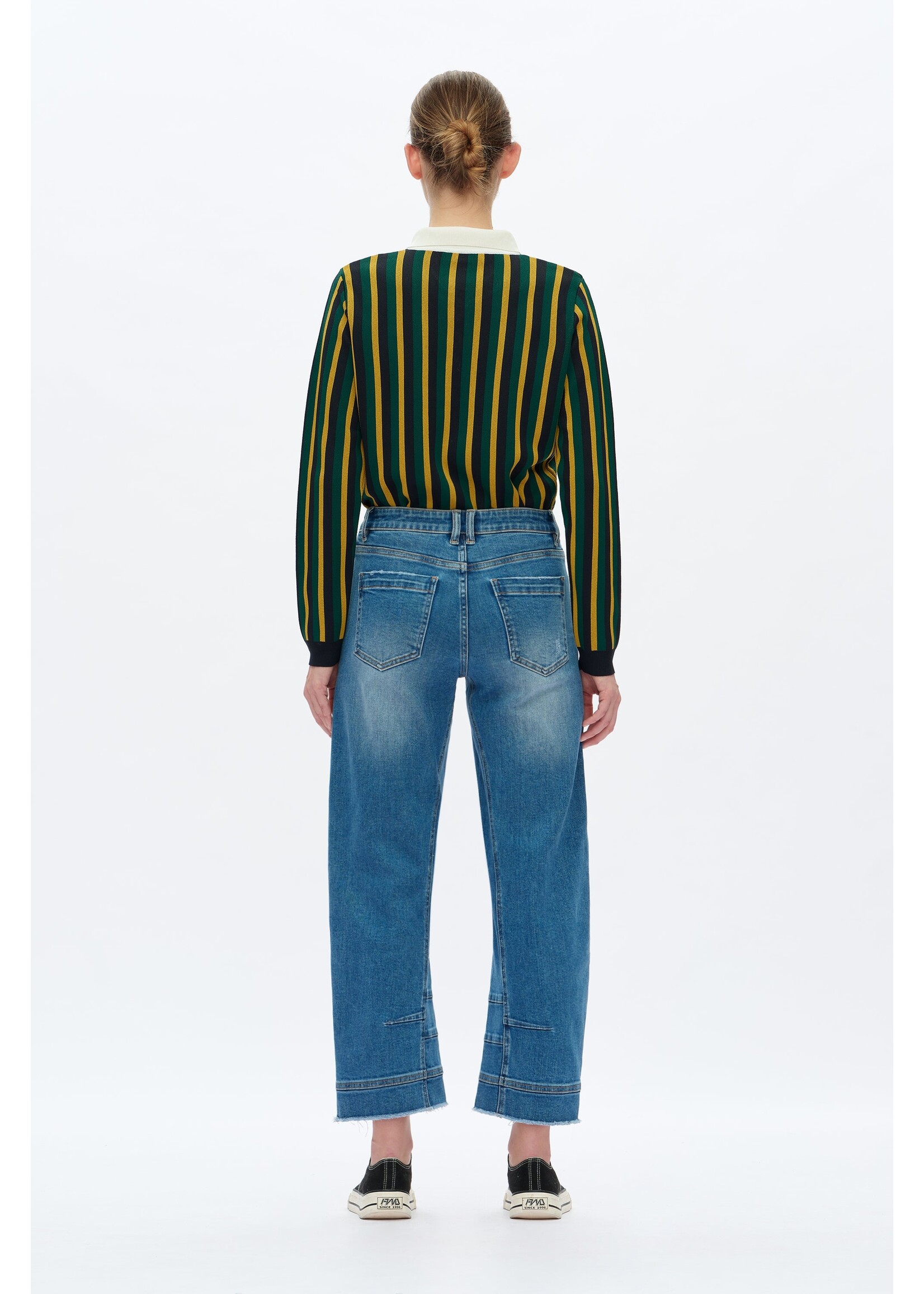 Brooke Mid Rise Barrel Leg Jean Medium Blue