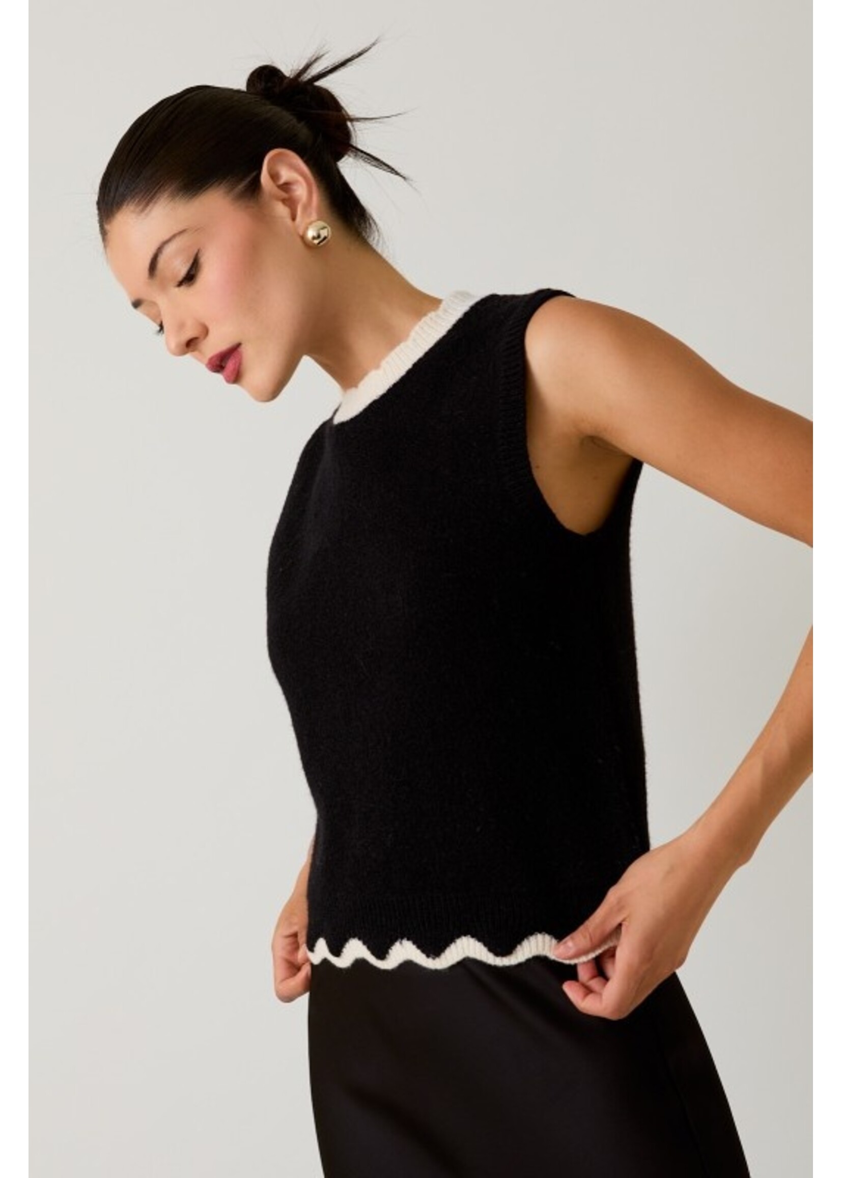 Scallop Hem Sweater Tank Black