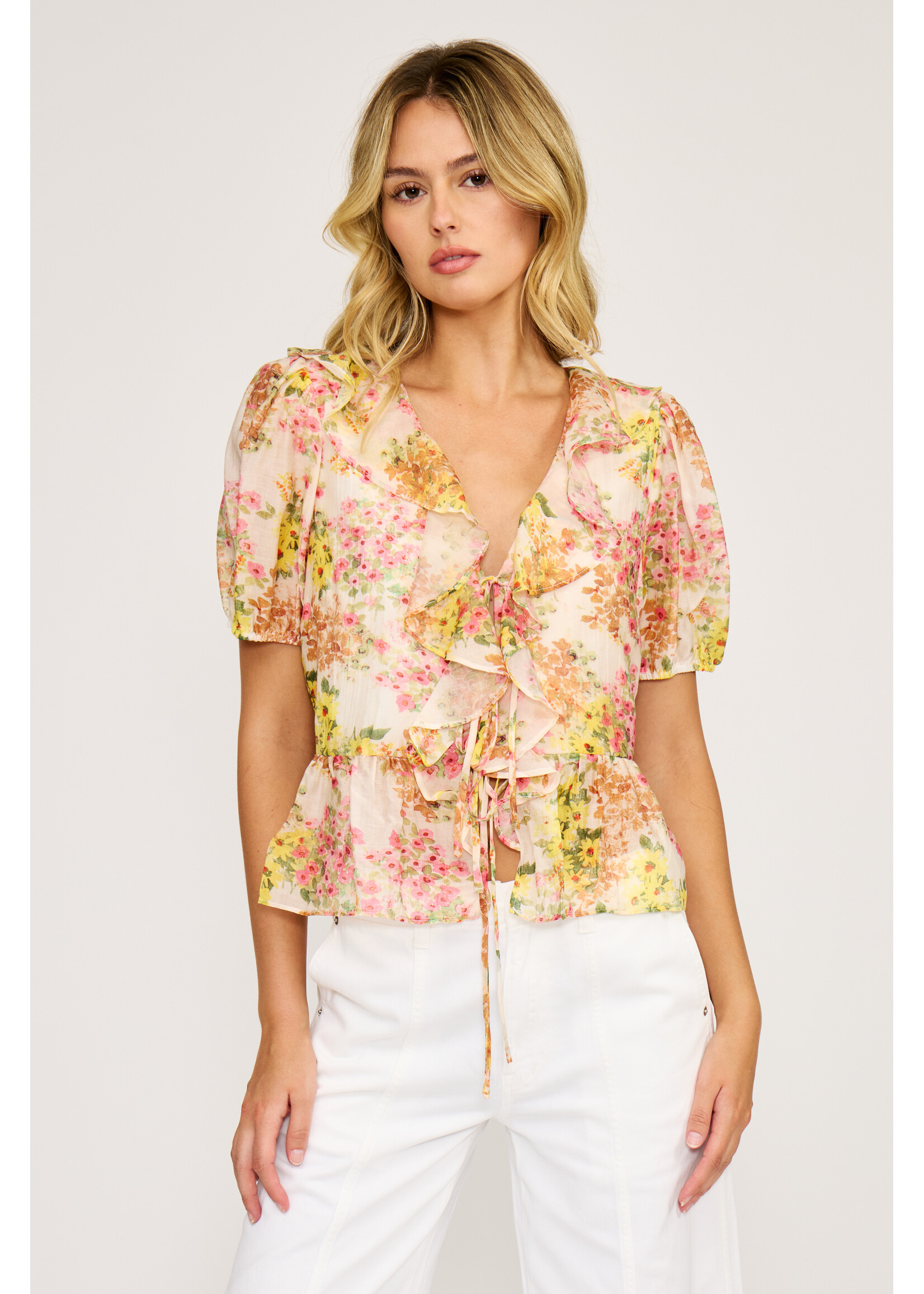 Bee Ruffle Short Sleeve Top