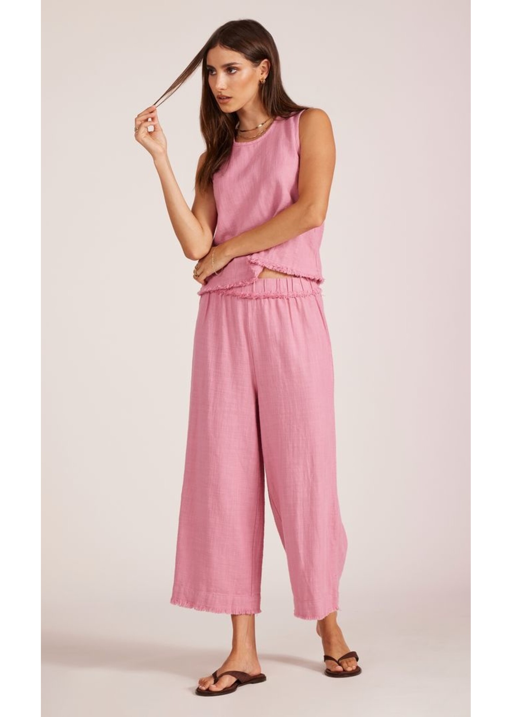 Cropped Straight Leg Pant