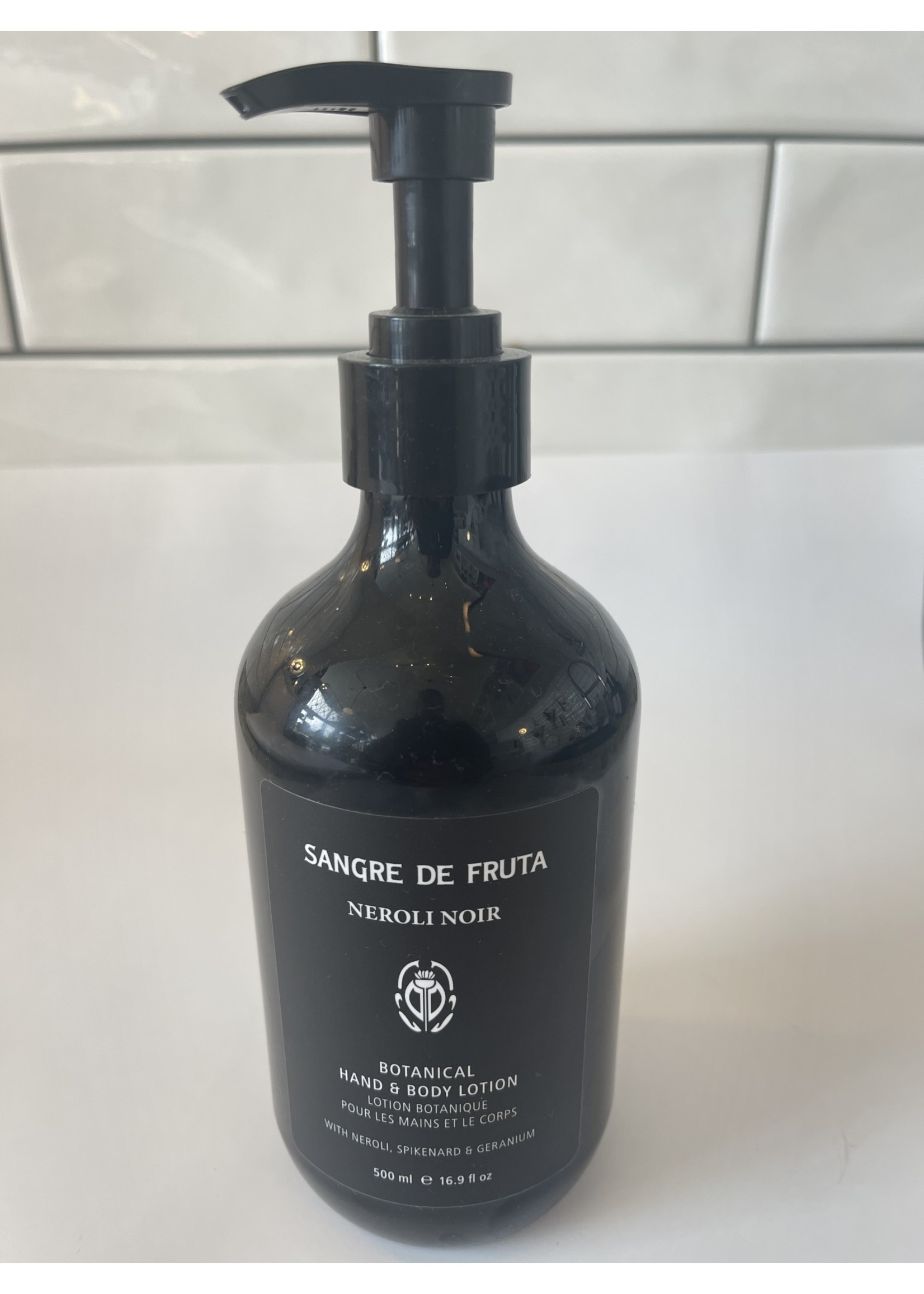 Sangre de Fruta Sangre de Fruta Luxury Hand and Body Lotion: Neroli Noir