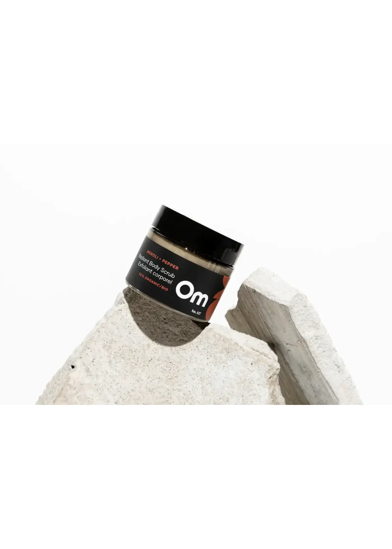 OM Organics Skincare OM  Mini Radiant Body Scrub - Neroli & Pepper - 65gr