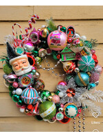Rhodeside Stand Vintage Wreath: I Be-wreath in Santa Claus