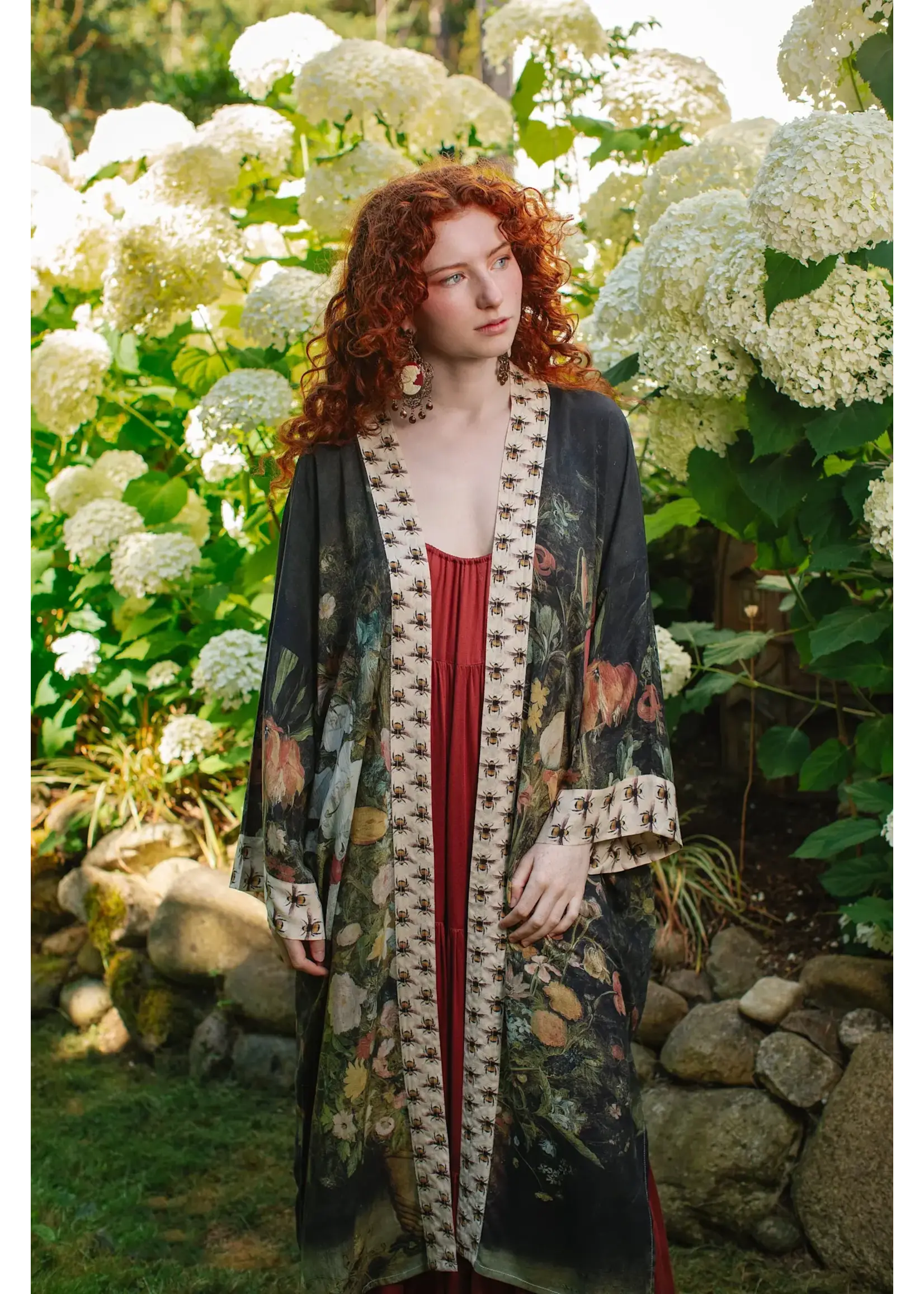 Market of Stars I Dream in Flowers Kimono