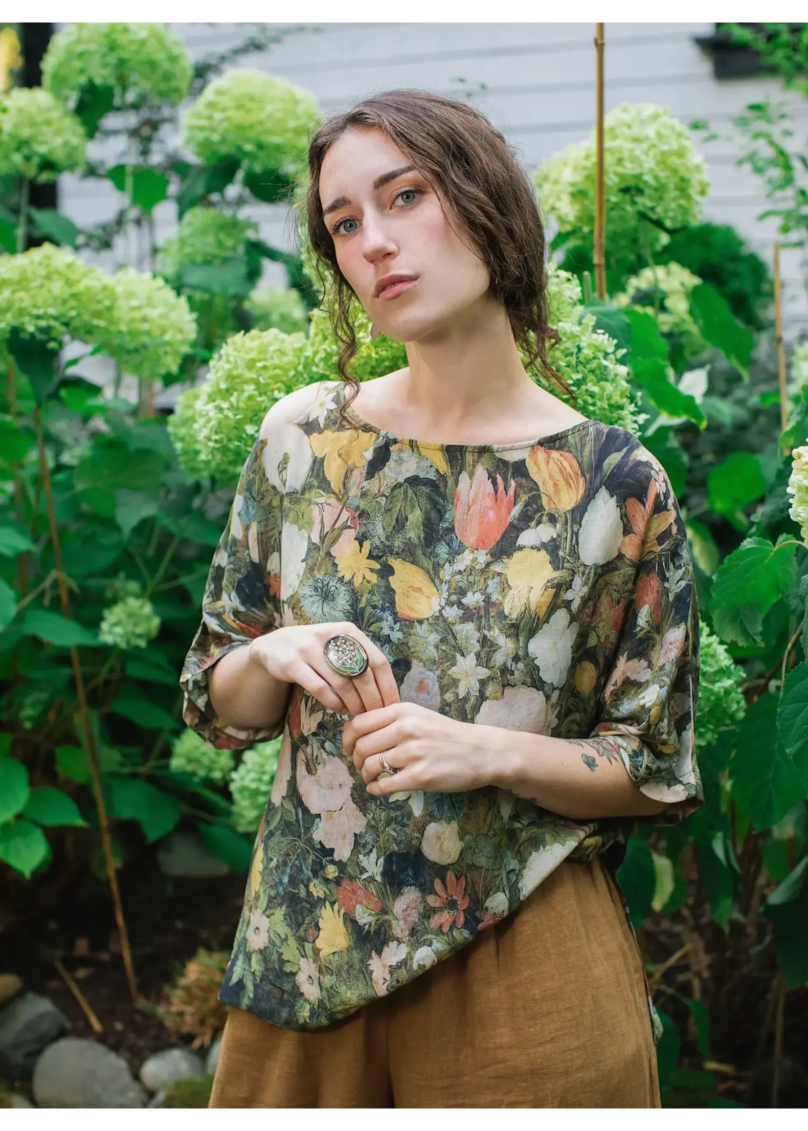Market of Stars I Dream in Flowers Luxe T-shirt - S/M