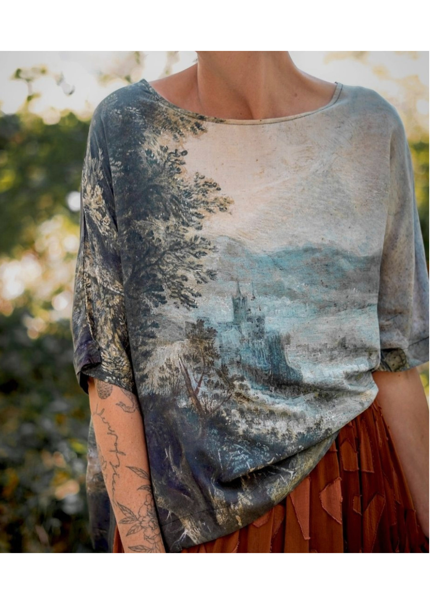 Market of Stars Castles in the Air Luxe T-shirt - S/M