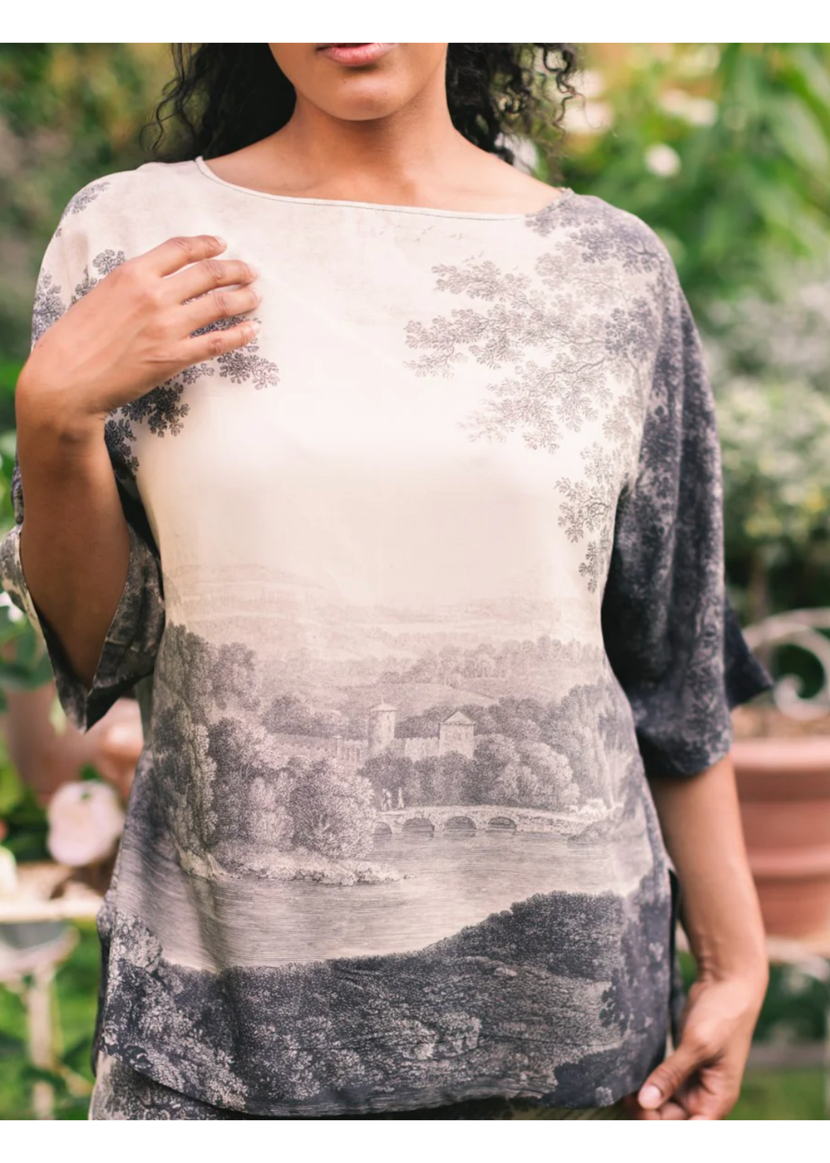Market of Stars Still I Rise Luxe T-shirt - S/M