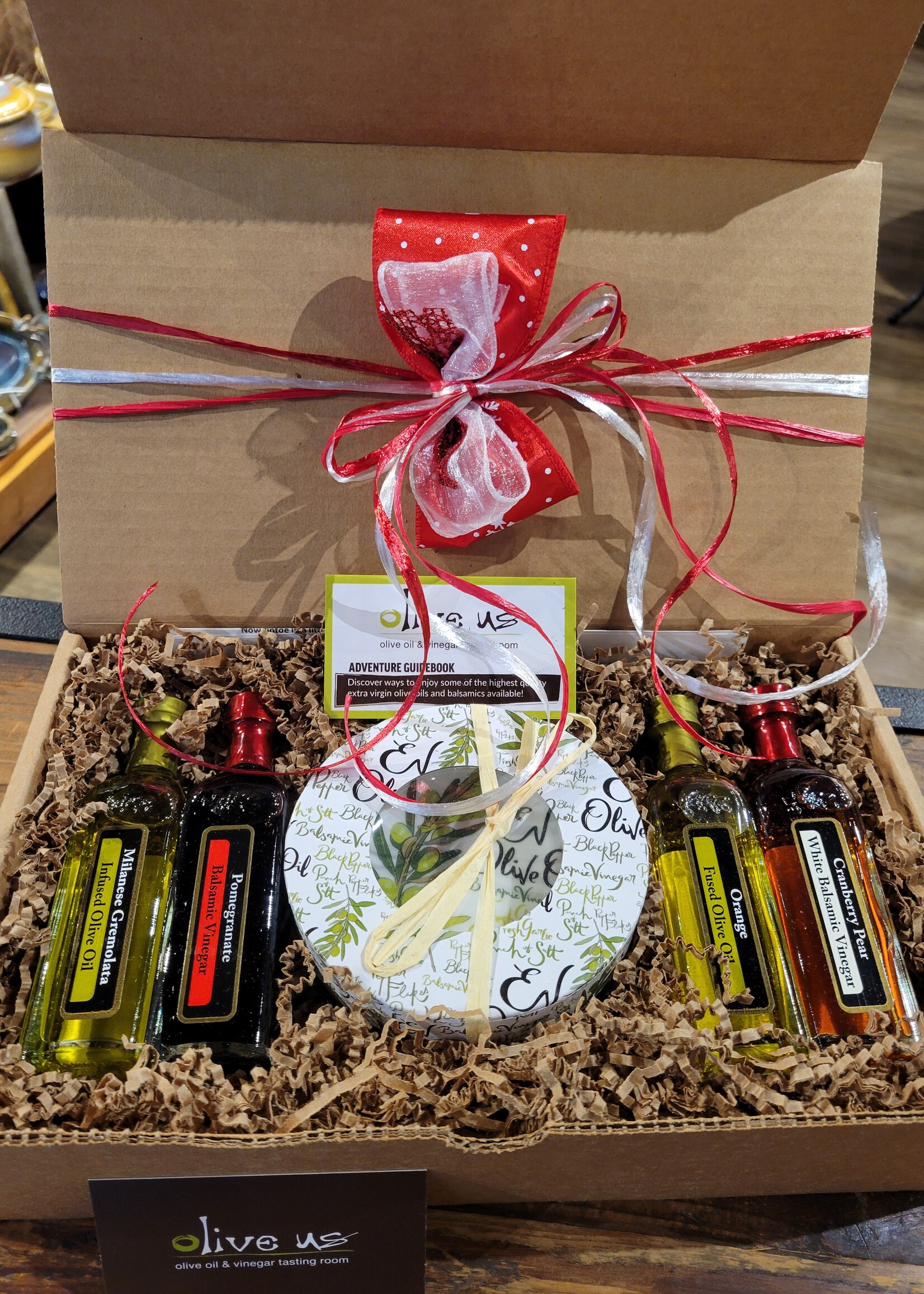 Olive Us Double Dipper Gift Box